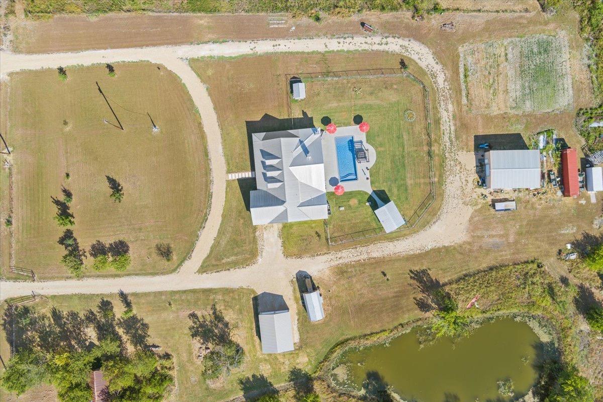 8813 & 8725 Stallion RD, Temple, TX 76501 photo 2