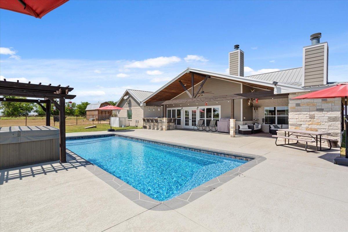 8813 & 8725 Stallion RD, Temple, TX 76501 photo 5