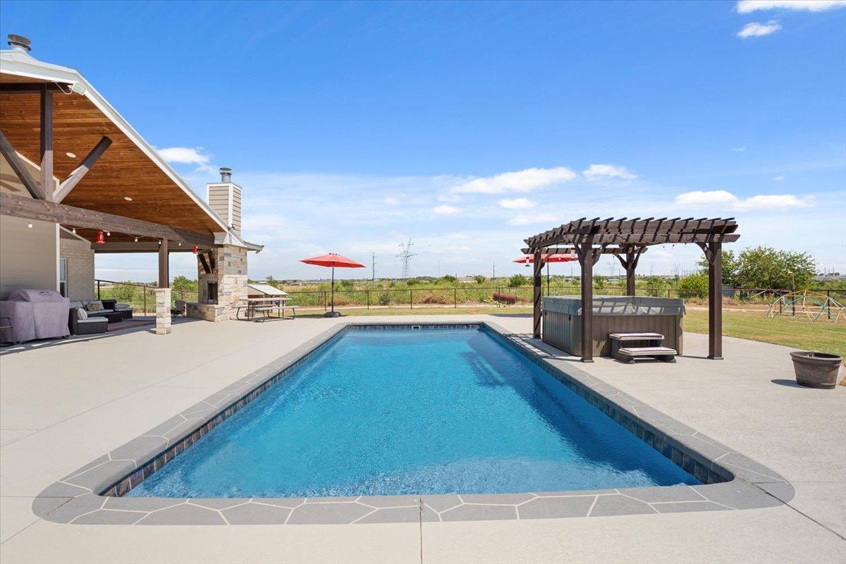 8813 & 8725 Stallion RD, Temple, TX 76501 photo 4