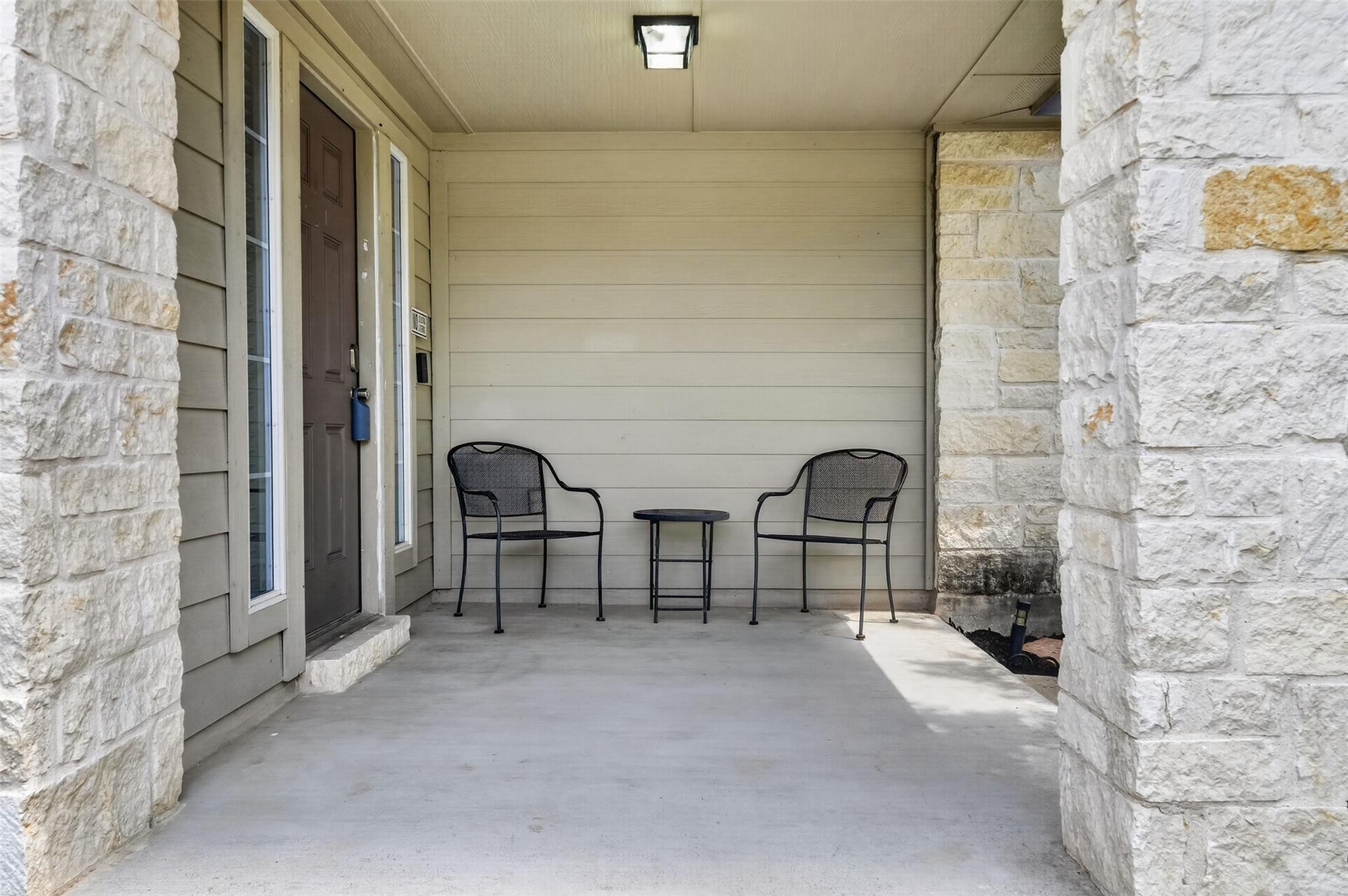 313 Wimberley ST, Hutto, TX 78634 photo 2