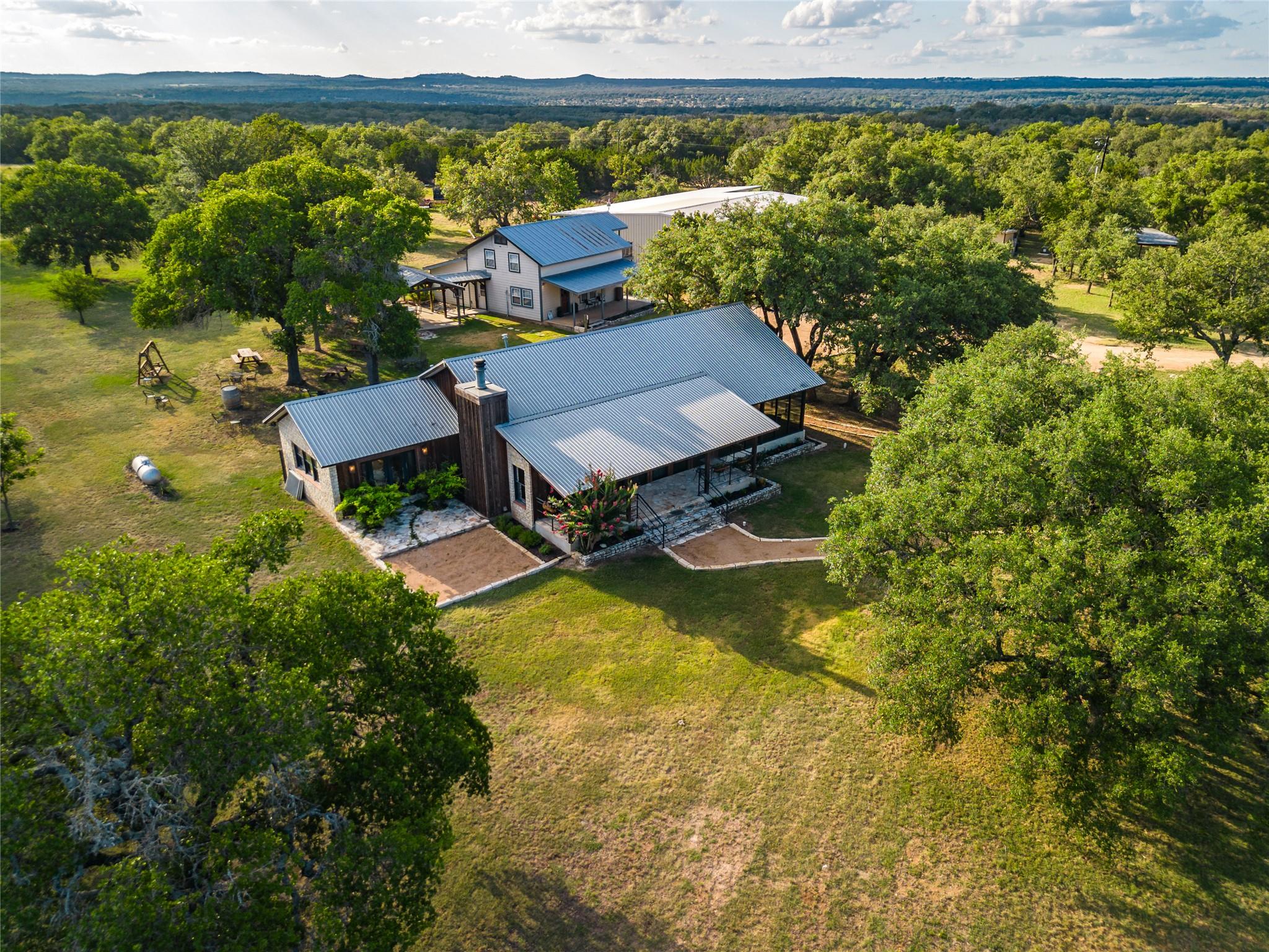 683 Ranch Road 1320, Johnson City, TX 78636 photo 3