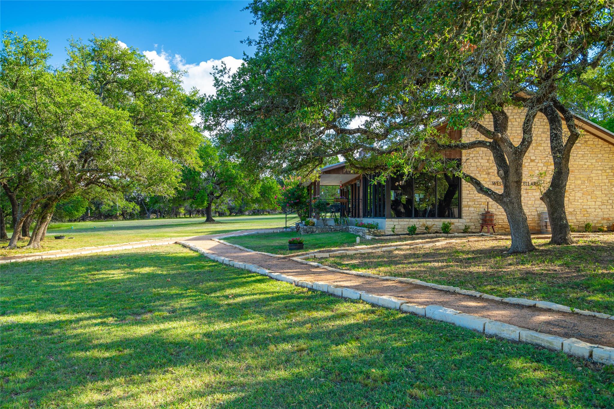 683 Ranch Road 1320, Johnson City, TX 78636 photo 5