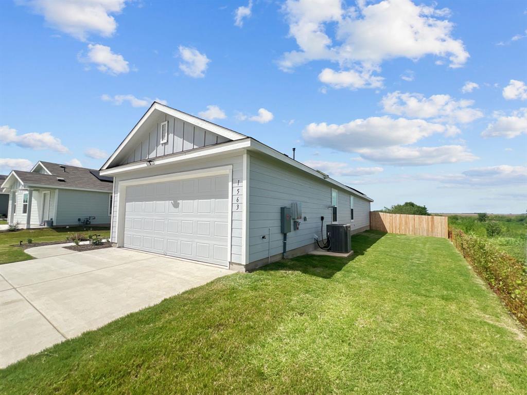 1563 Soapstone PASS, San Marcos, TX 78656 photo 4