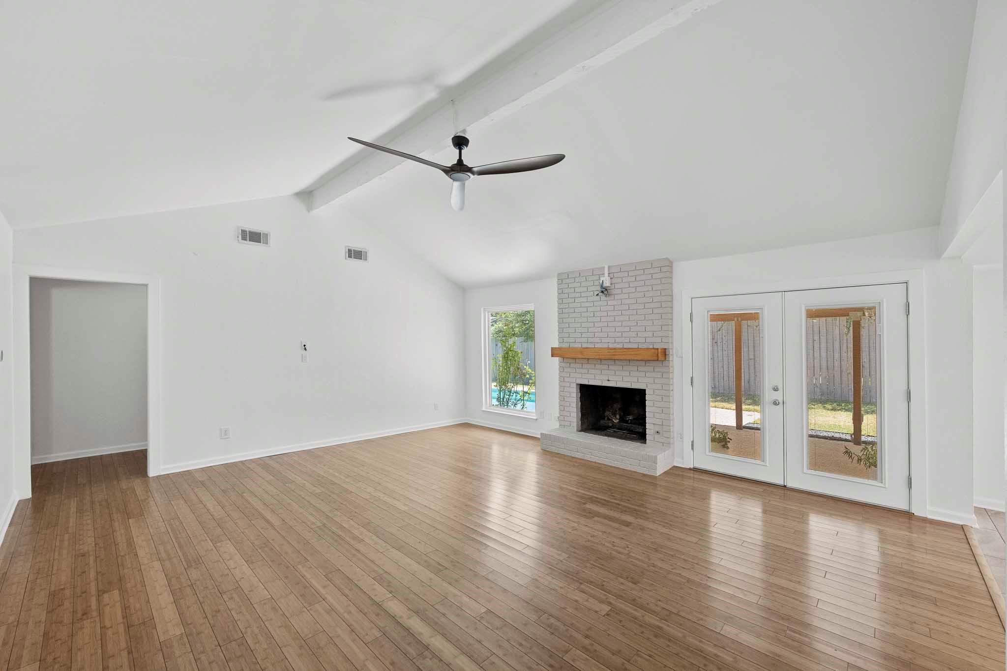 2717 Charlesworth DR, Austin, TX 78745 photo 3