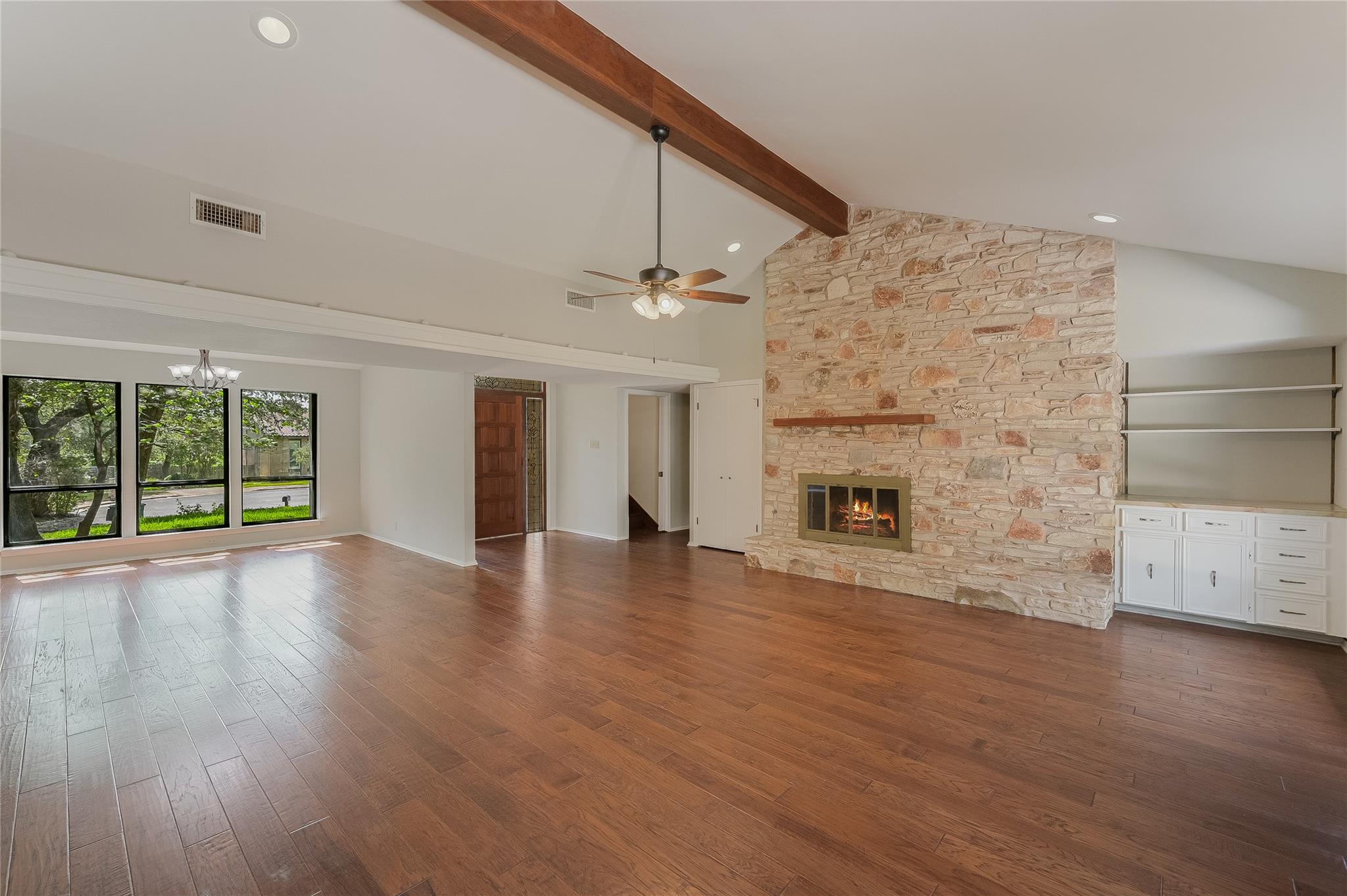 7704 Bramblewood CIR, Austin, TX 78731 photo 5