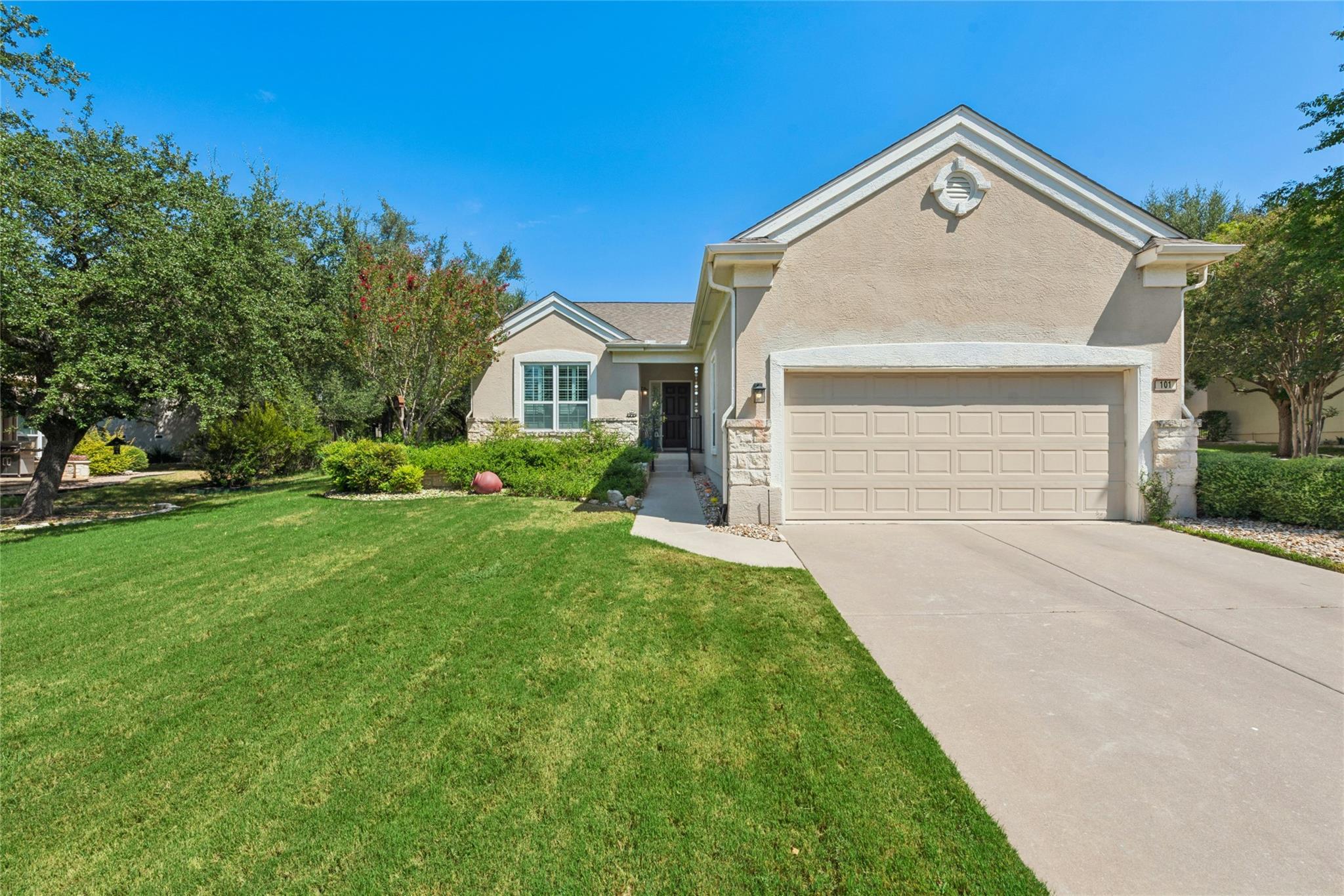 101 Colorado River RD, Georgetown, TX 78633 photo 3
