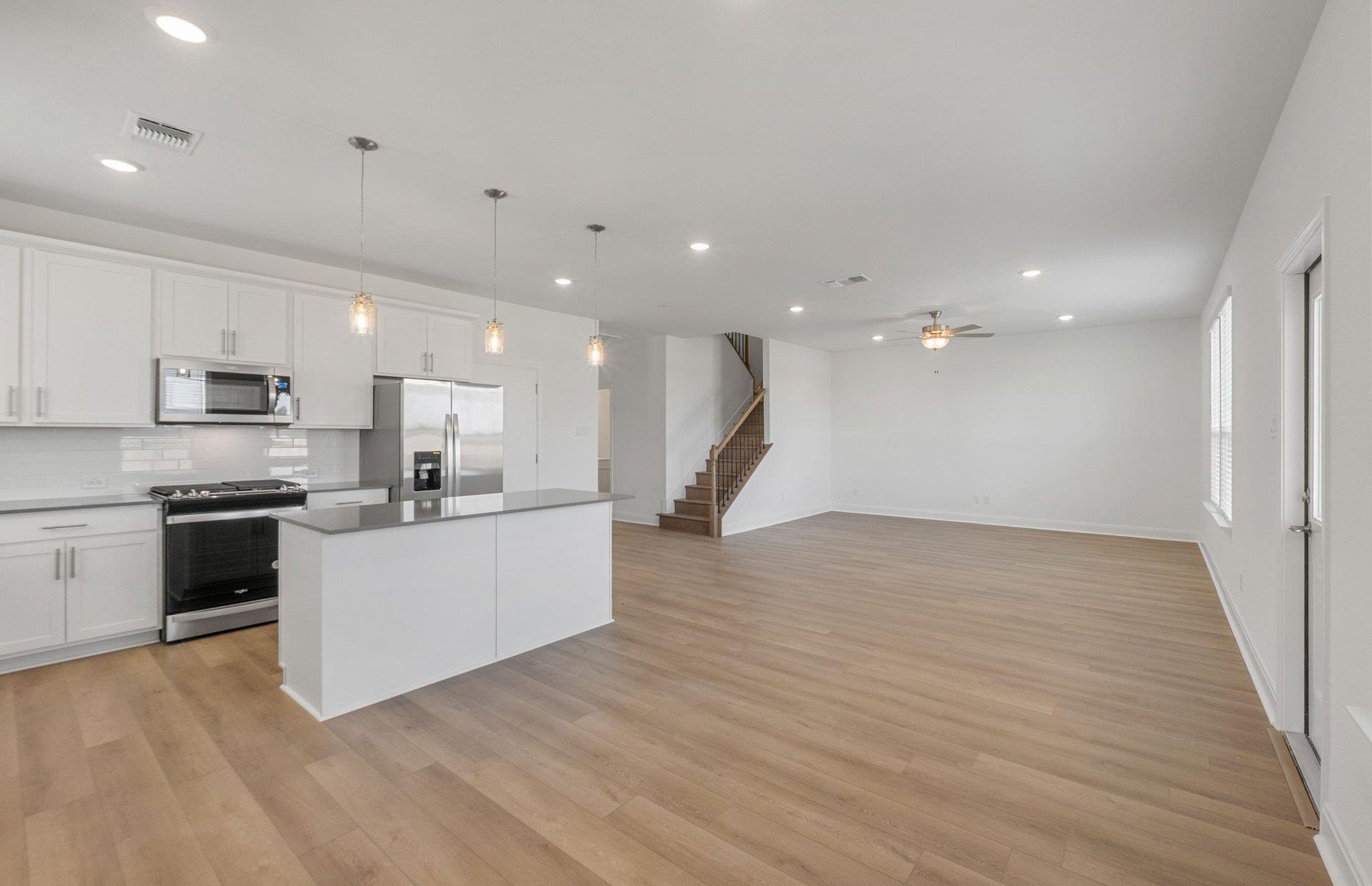401 Mildred PR, Georgetown, TX 78626 photo 4