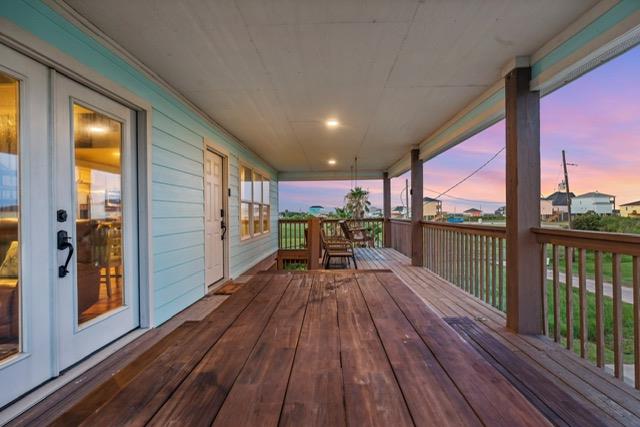 157 Verdia DR, Crystal Beach, TX 77650 photo 5