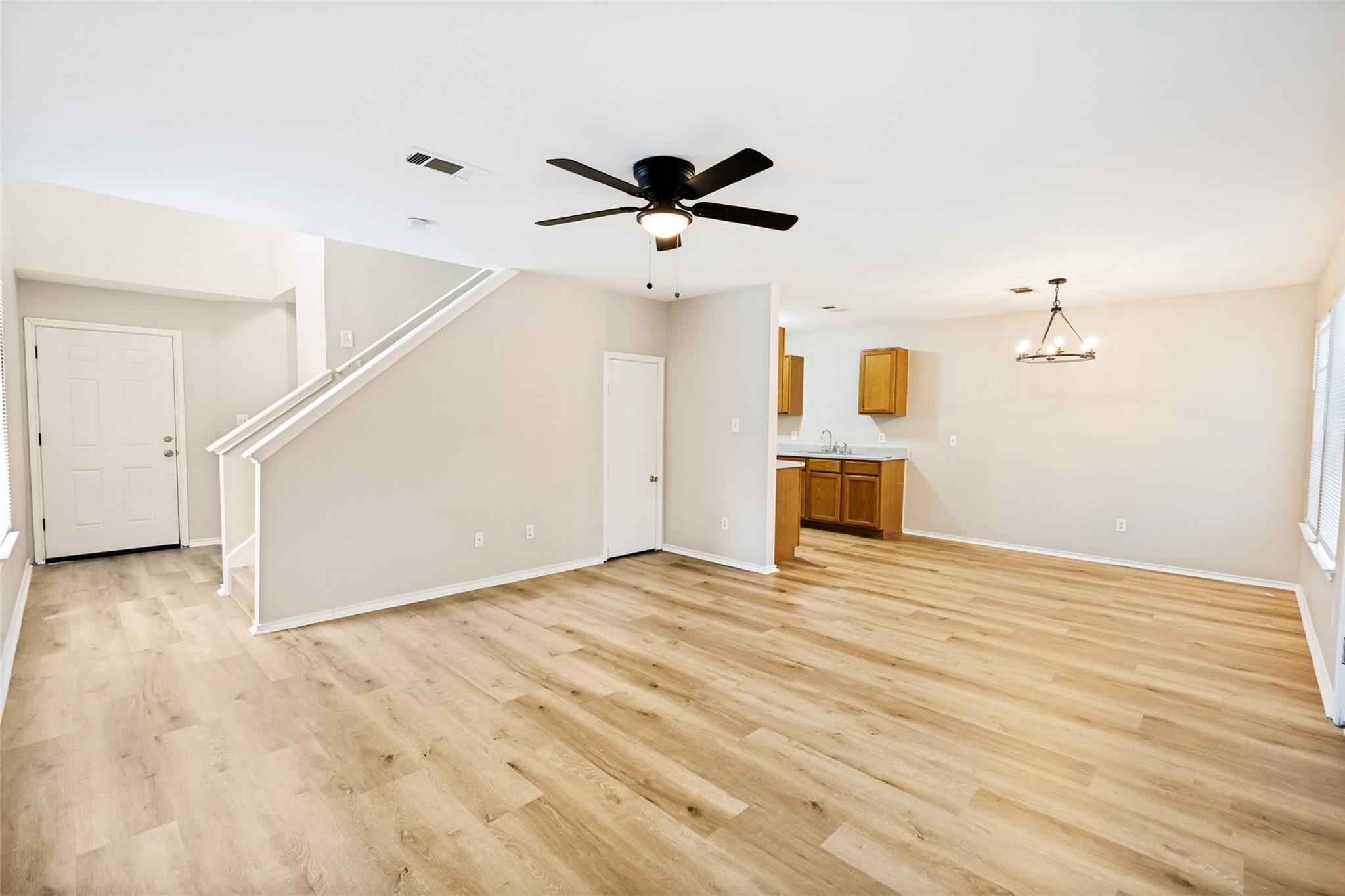 945-947 Sagewood TRL, San Marcos, TX 78666 photo 5