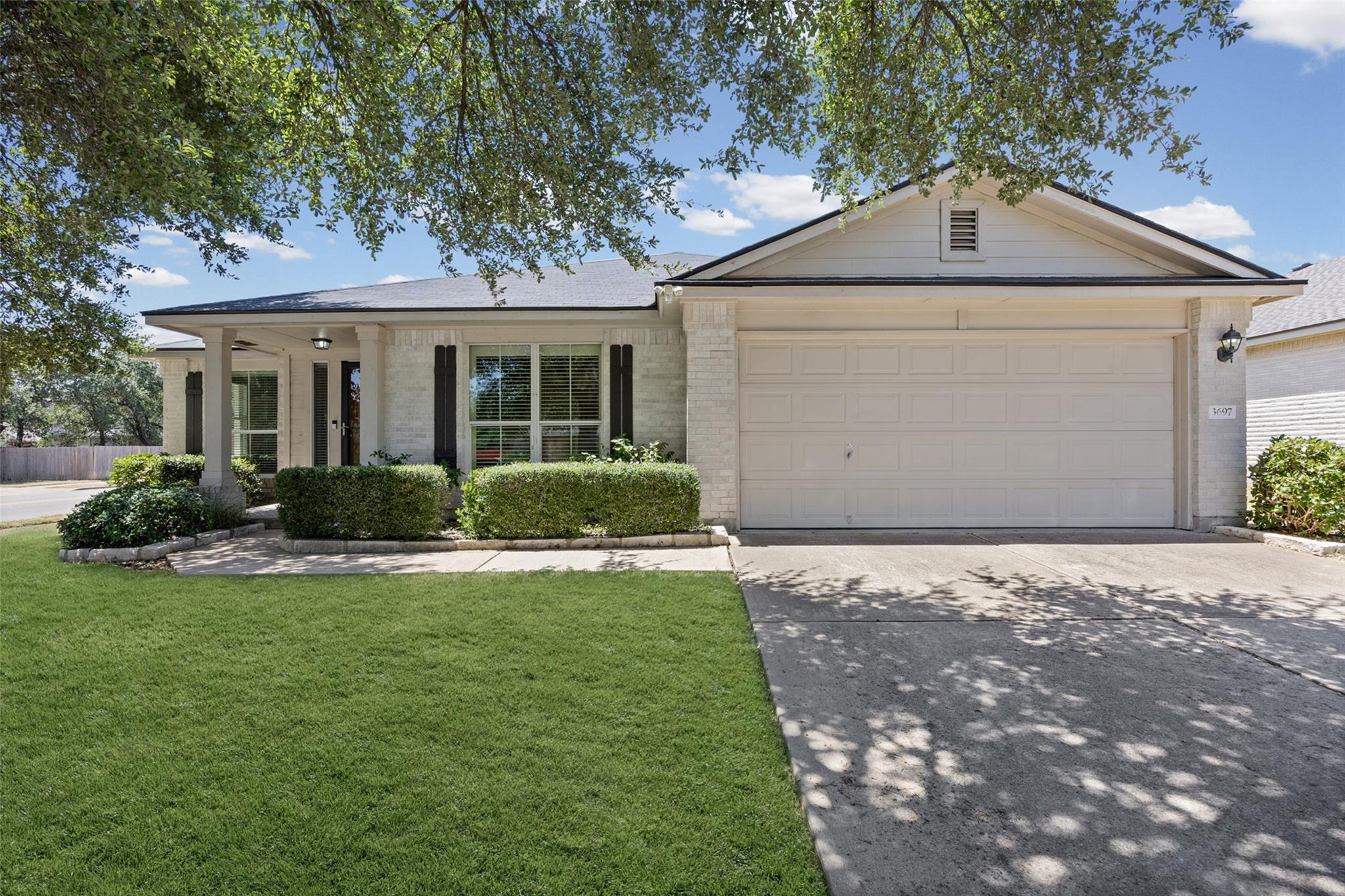 3697 Spring Canyon TRL, Round Rock, TX 78681 photo 2