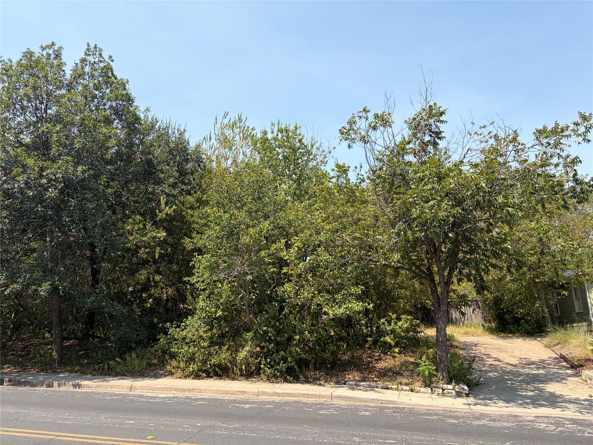 2006 Travis Heights BLVD, Austin, TX 78704 photo 2