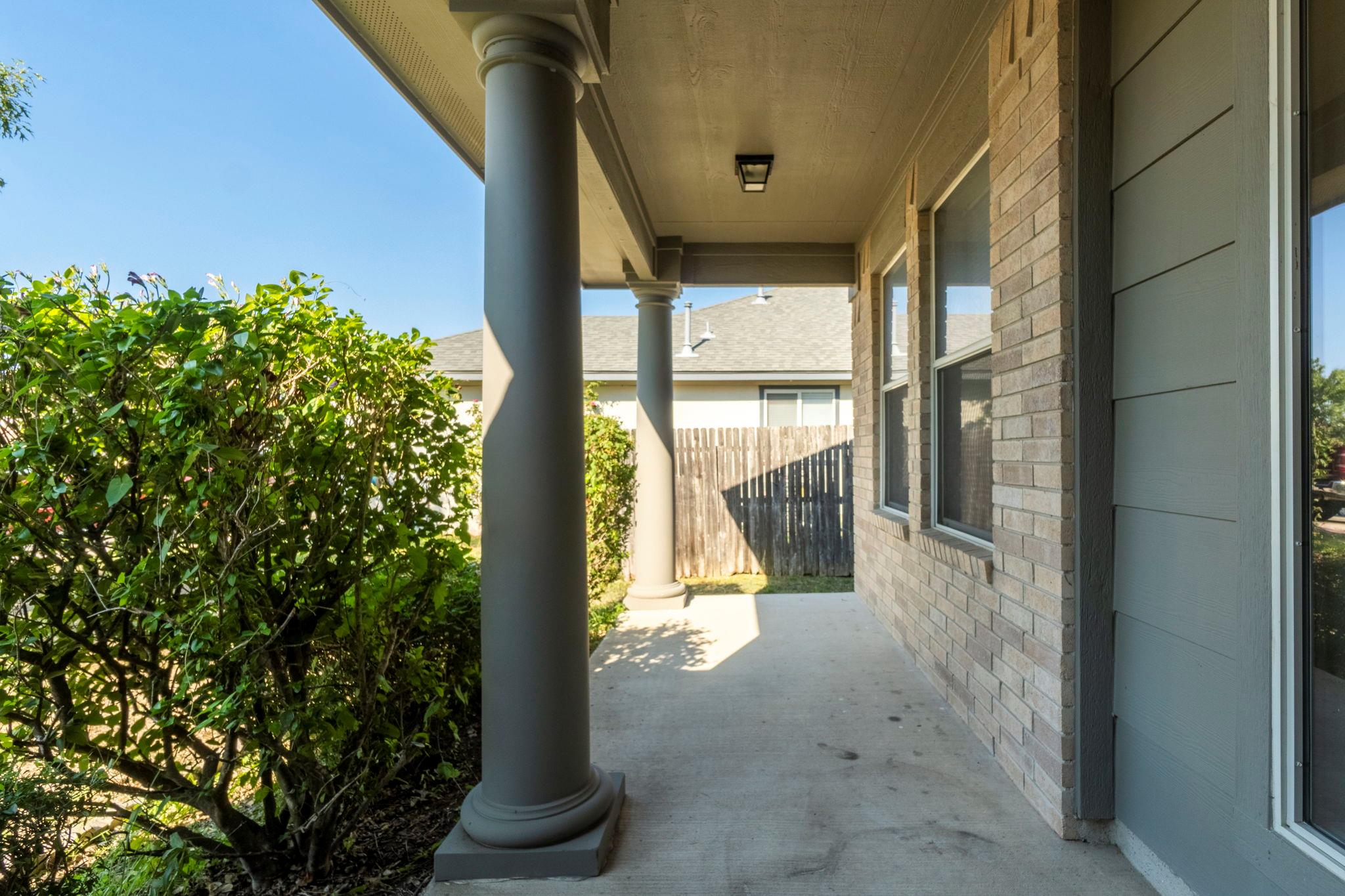 309 MUSGRAV, Kyle, TX 78640 photo 2