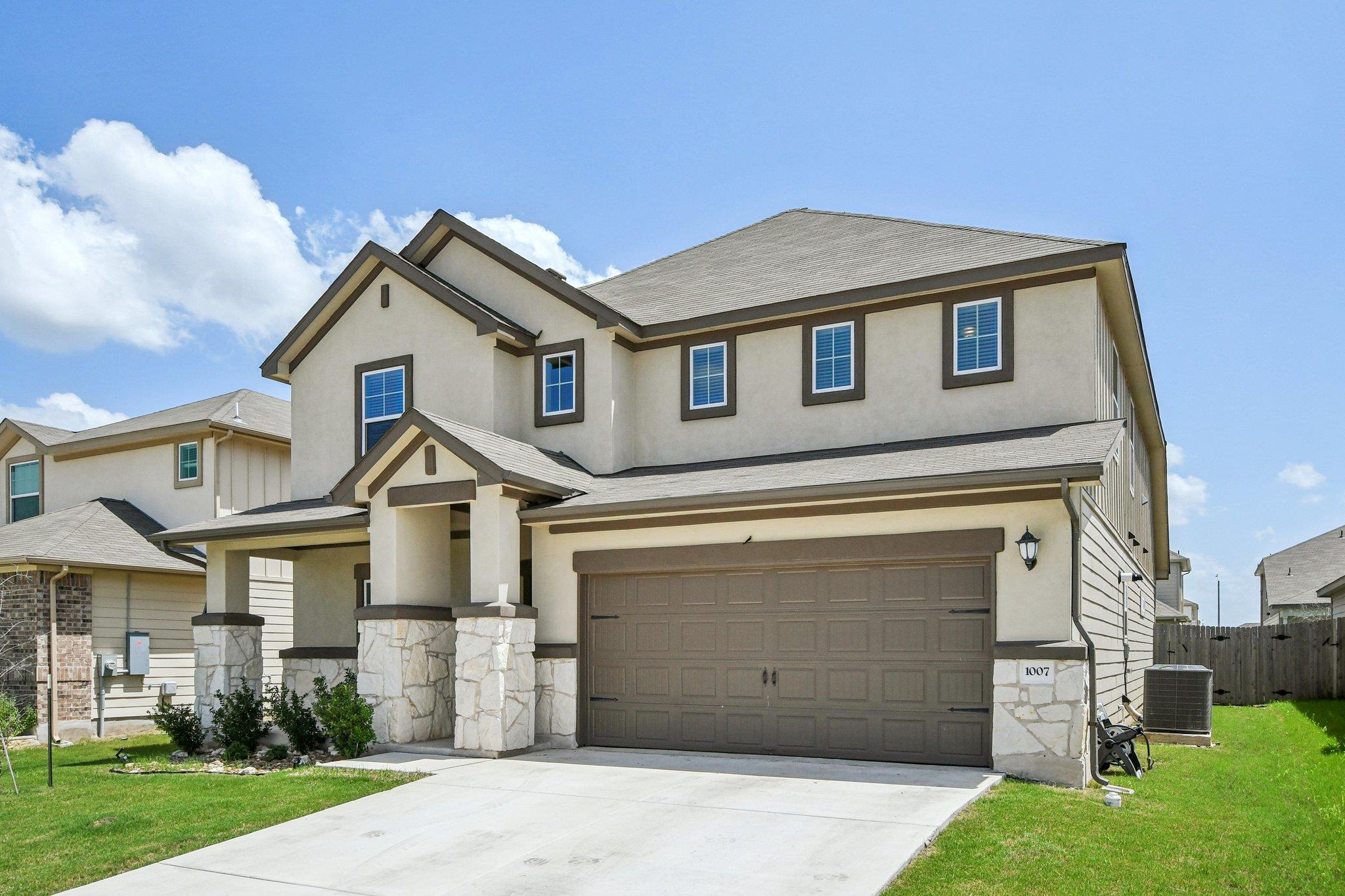 1007 Guadalupe Bass RD, Hutto, TX 78634 photo 3