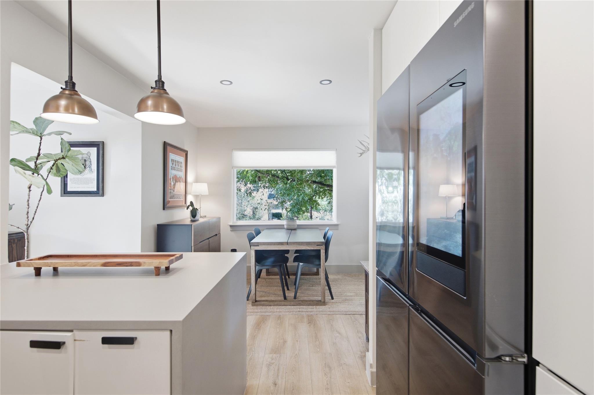 5600 Ledesma RD, Austin, TX 78721 photo 2