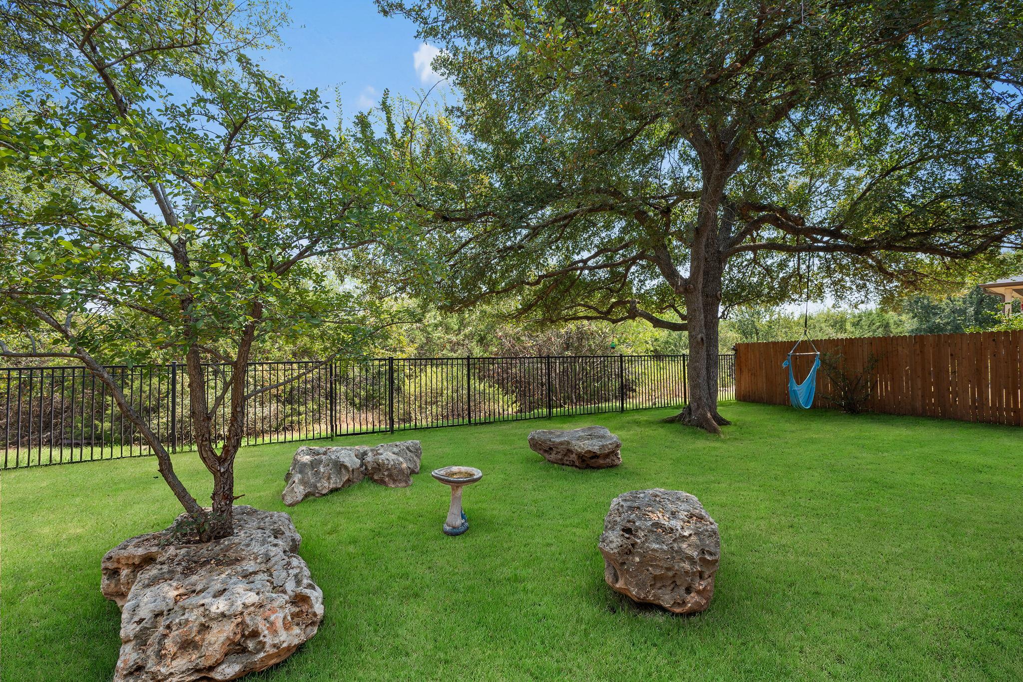 233 San Matteo ST, Georgetown, TX 78628 photo 3