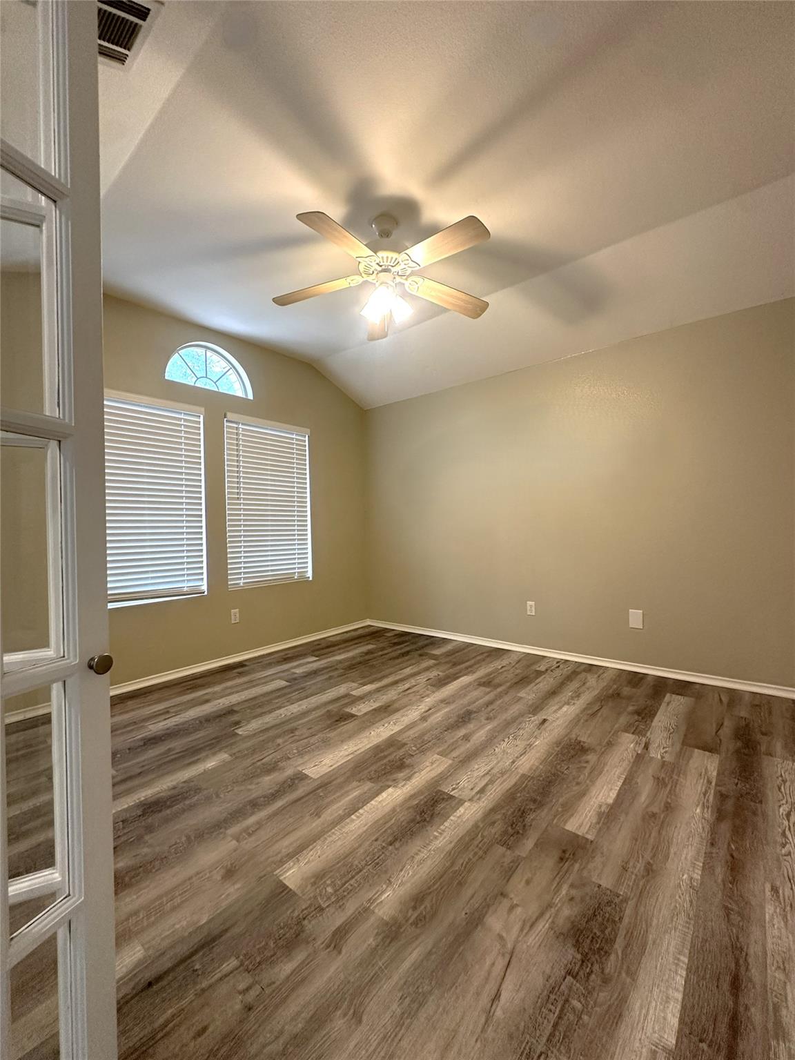 610 Riverway LN, Leander, TX 78641 photo 5