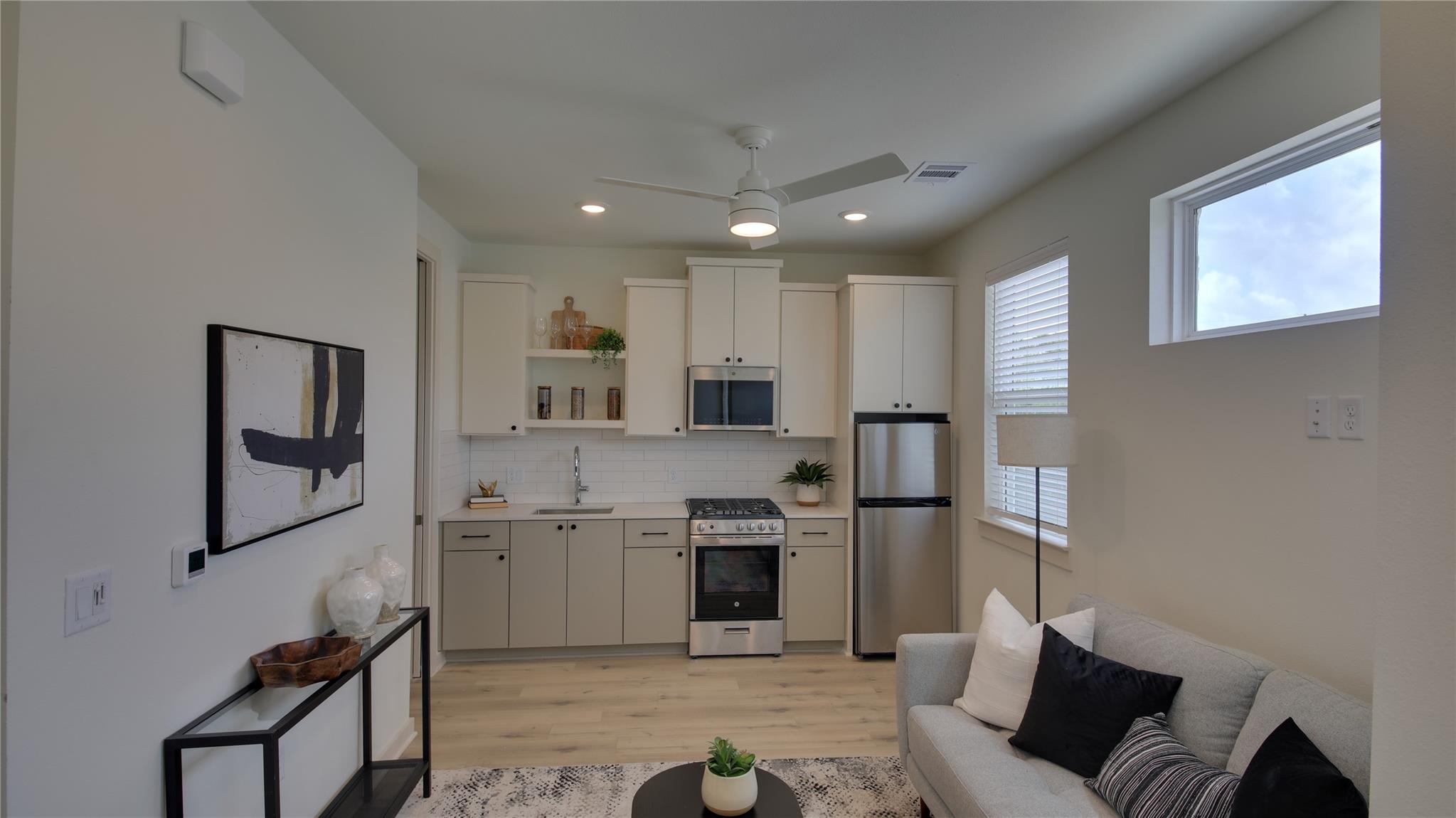 7208 Providence Ave #2, Austin, TX 78752 photo 2