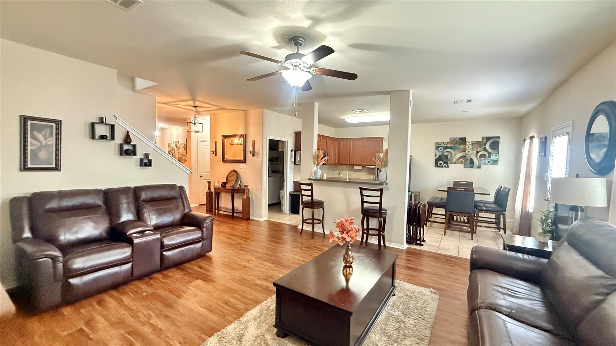 18309 Windtree LN, Elgin, TX 78621 photo 5