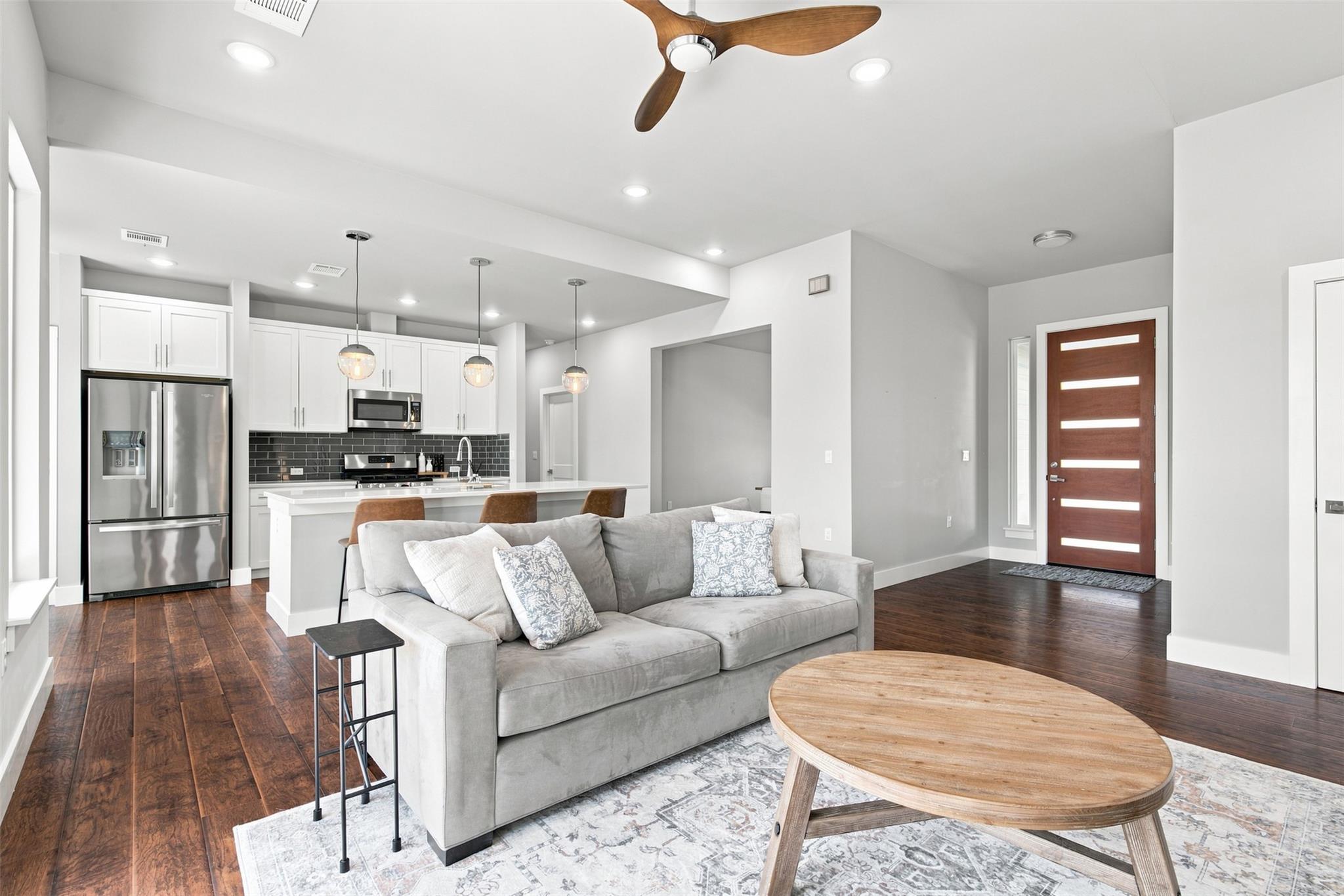 North Oaks Hillside Sec 01