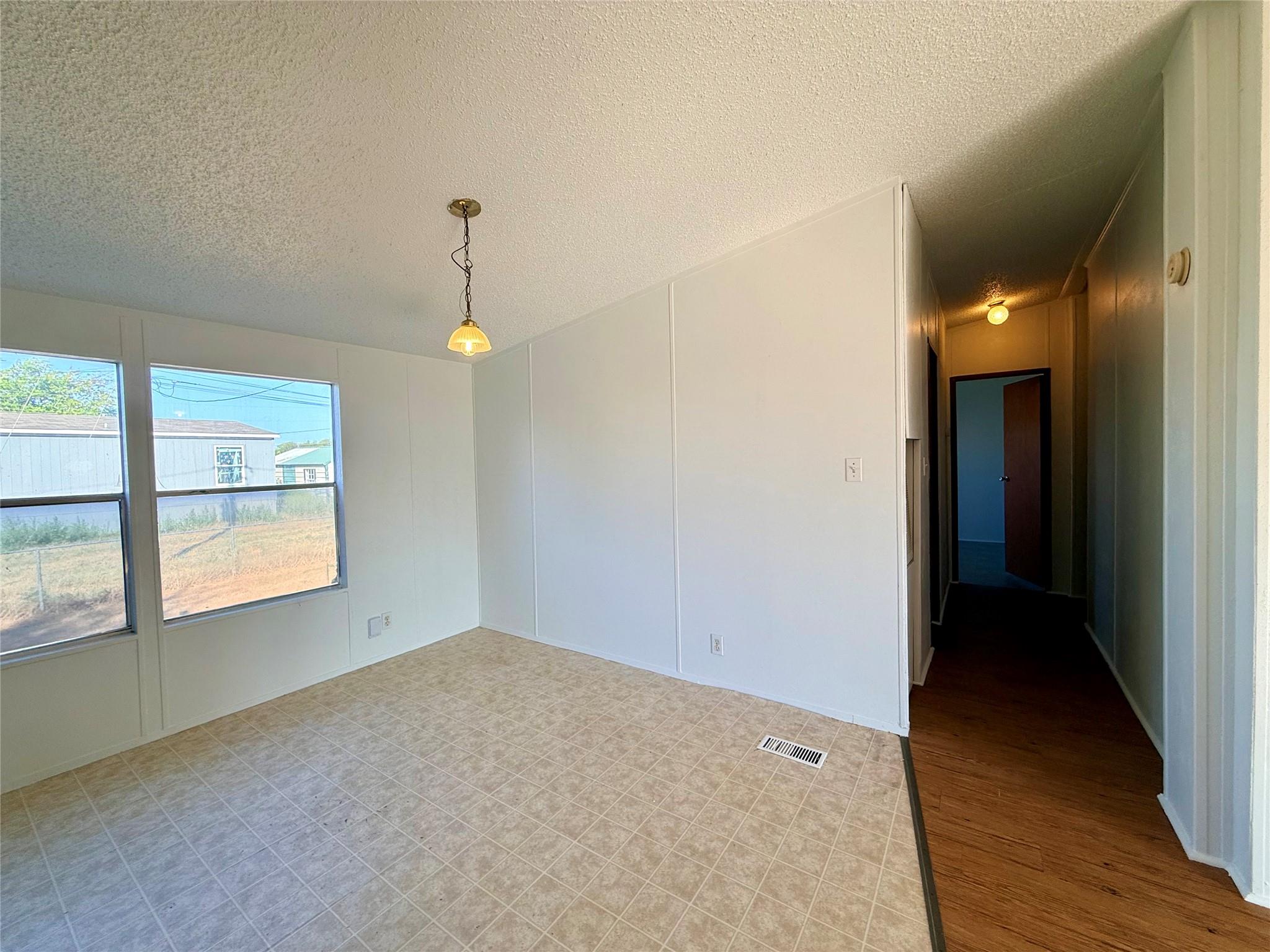 414 Avenue F, Lexington, TX 78947 photo 5