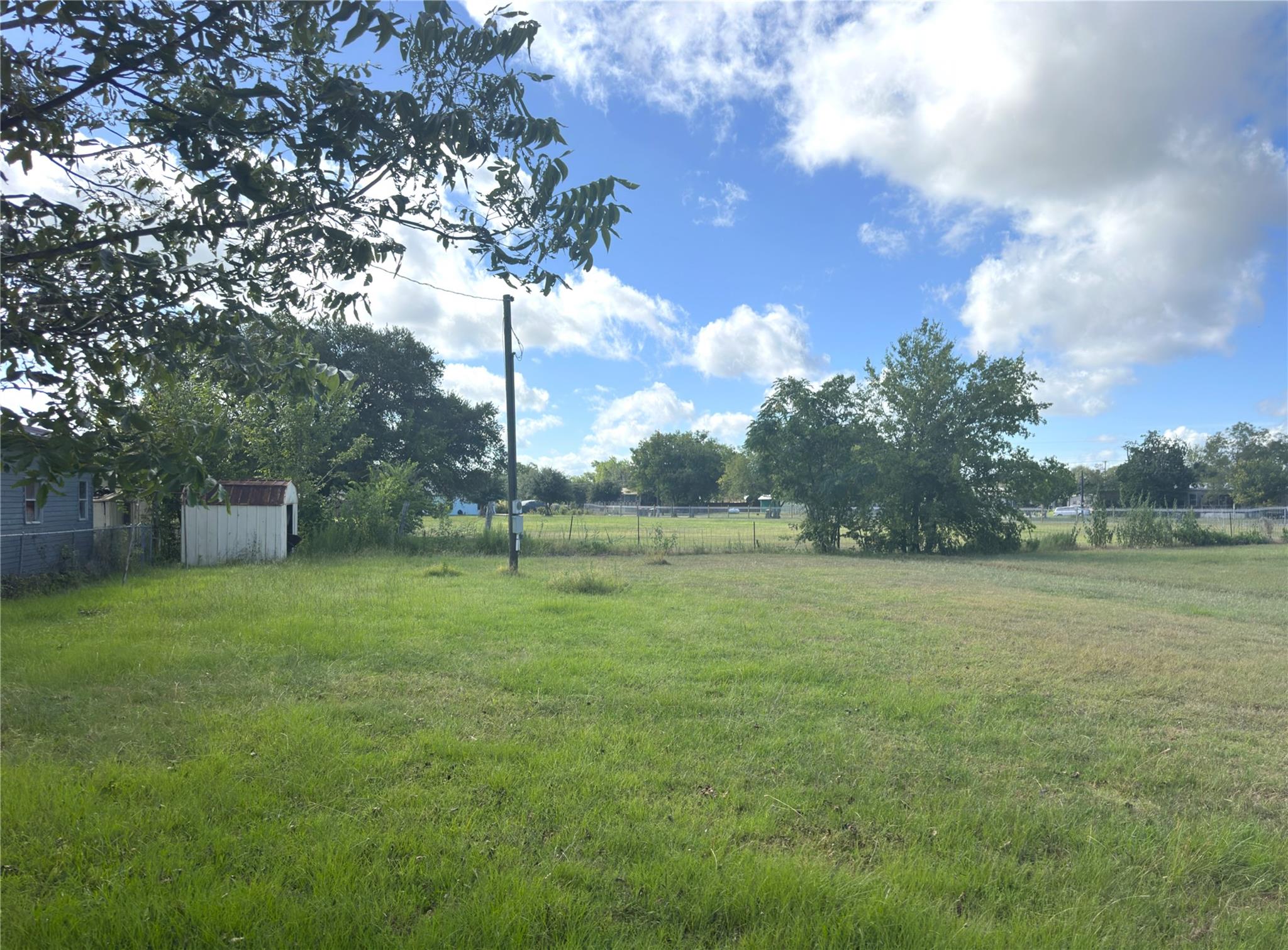 1112 Old Nails Creek RD, Giddings, TX 78942 photo 5