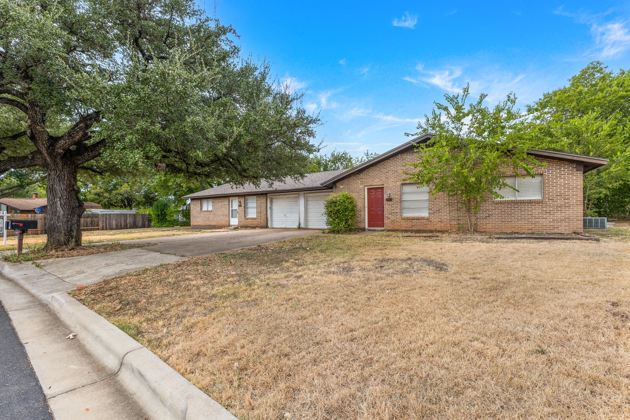 803 Judy DR, Georgetown, TX 78628 photo 4
