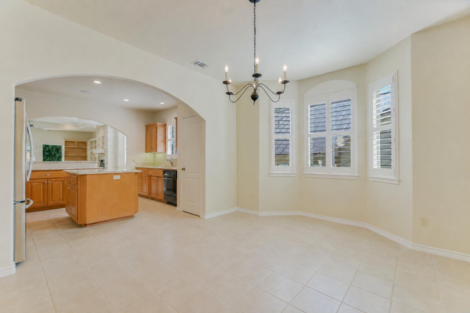 232 Fault Line DR, Horseshoe Bay, TX 78657 photo 5