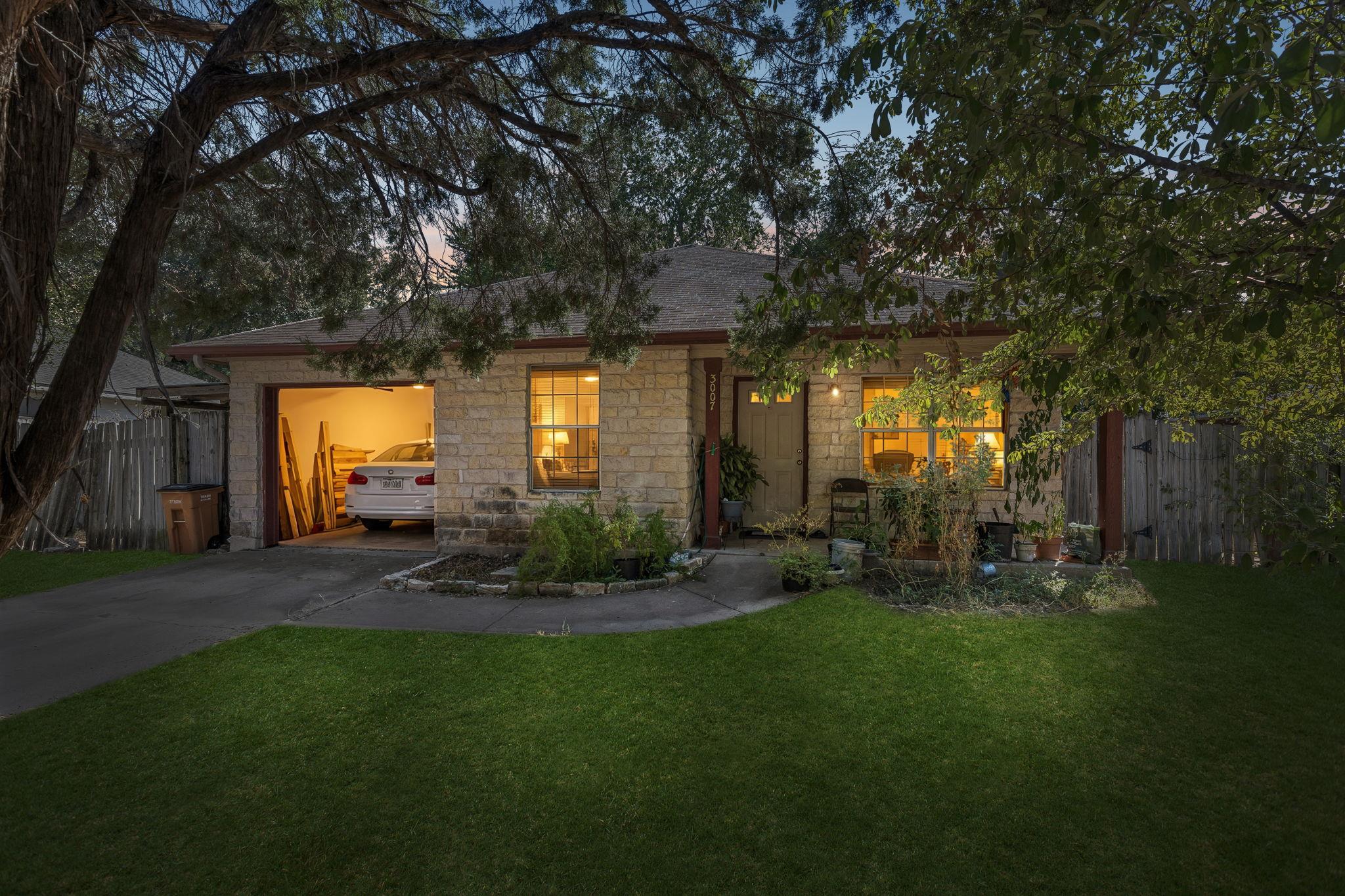 3007 4th ST, Austin, TX 78702 photo 3