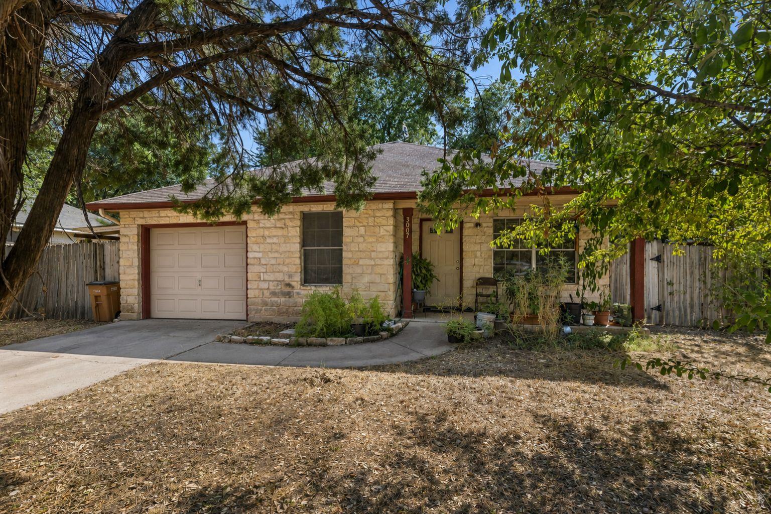 3007 4th ST, Austin, TX 78702 photo 5