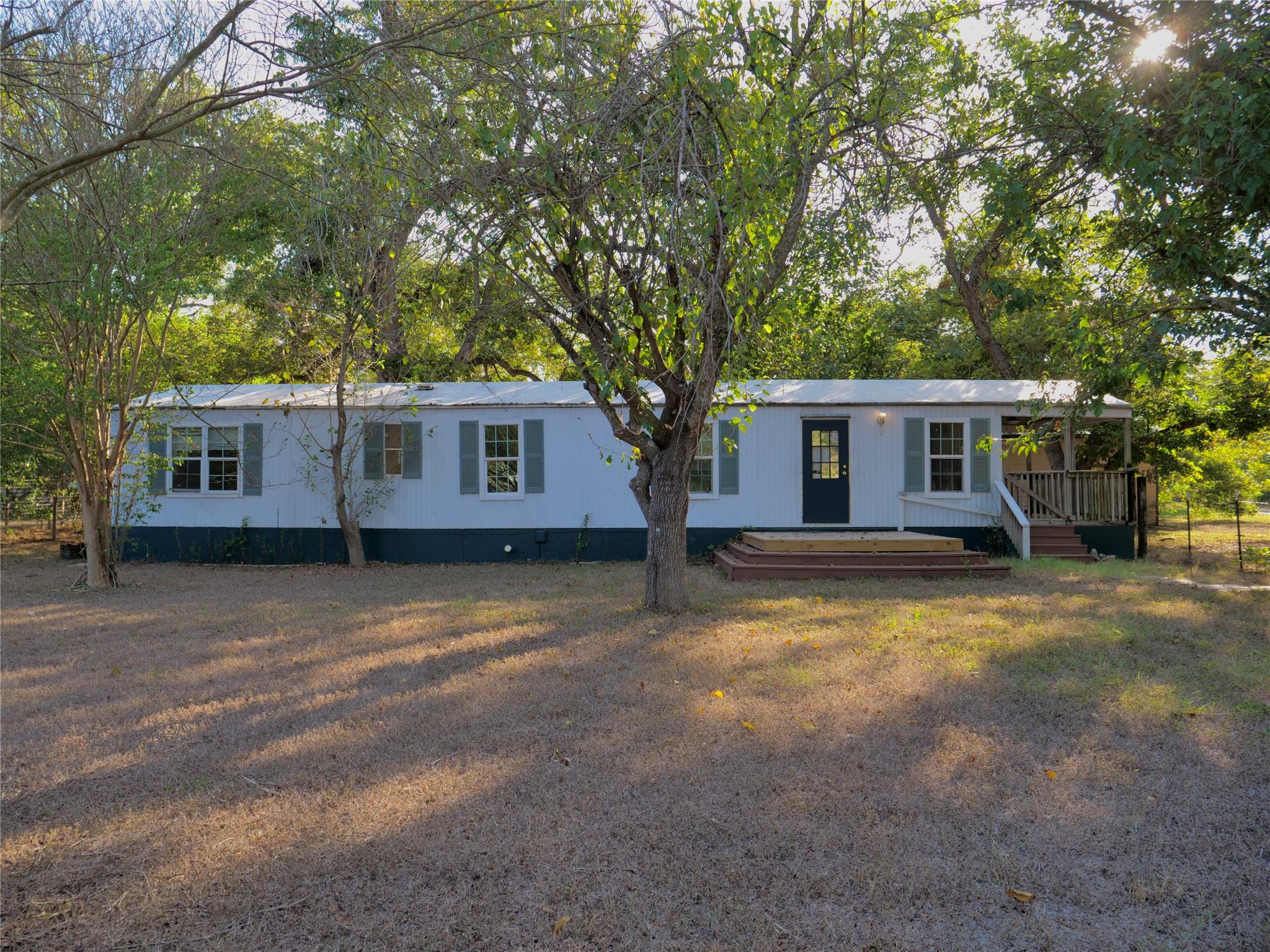 1504 Citation CIR #A, Del Valle, TX 78617 photo 4
