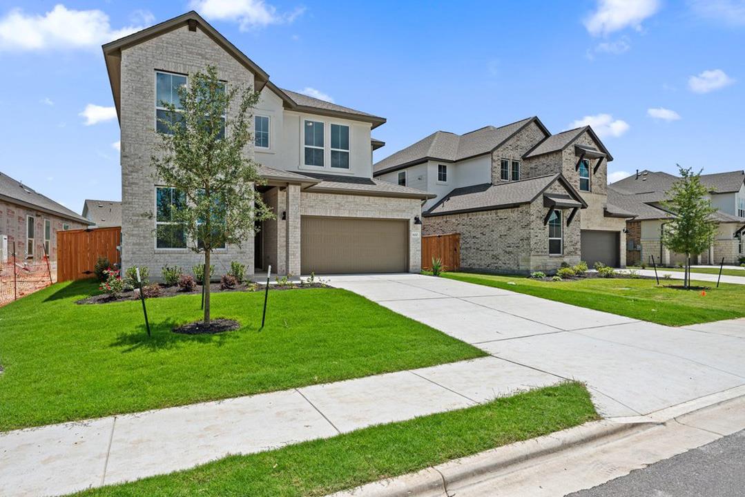 600 Lariat Loop, Liberty Hill, TX 78642 photo 3