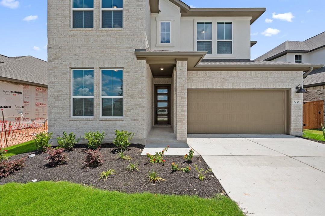 600 Lariat Loop, Liberty Hill, TX 78642 photo 4