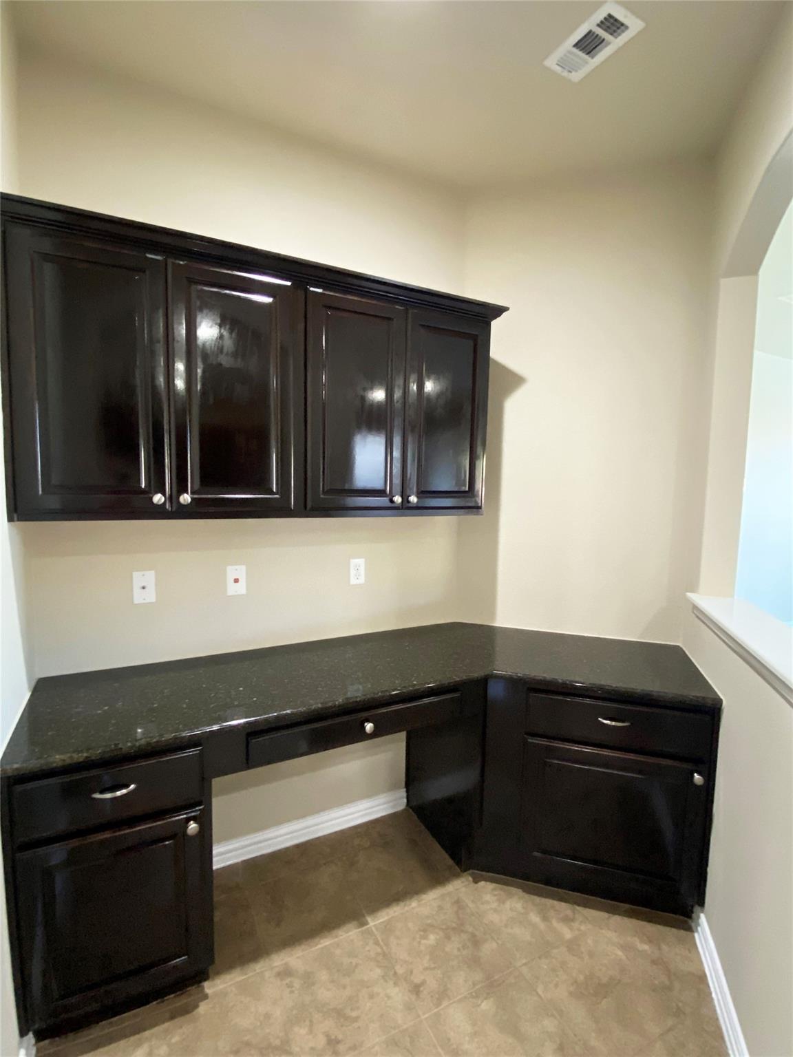 2009 Mary Ella DR, Leander, TX 78641 photo 2