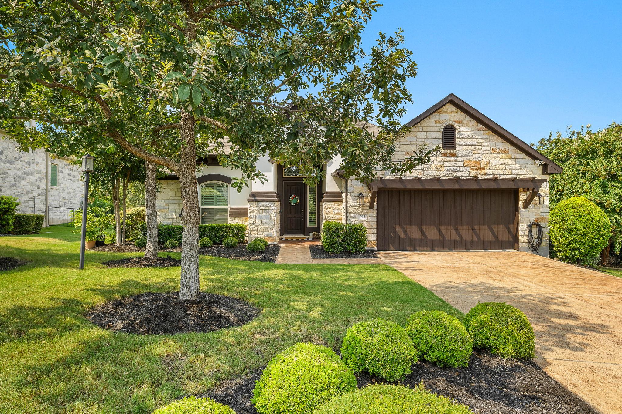 204 Everton CV, Lakeway, TX 78738 photo 2