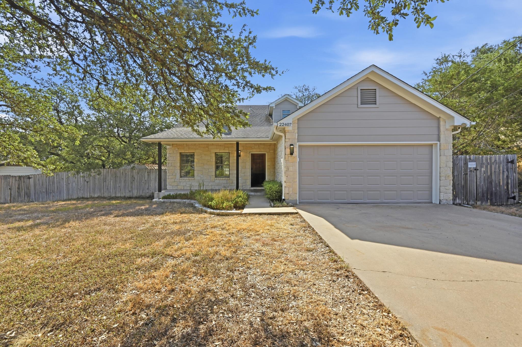 22407 Briarcliff DR, Spicewood, TX 78669 photo 4