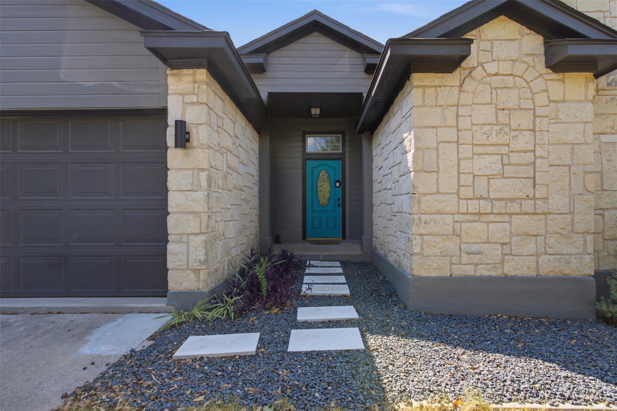 203 Little Lake RD, Hutto, TX 78634 photo 2