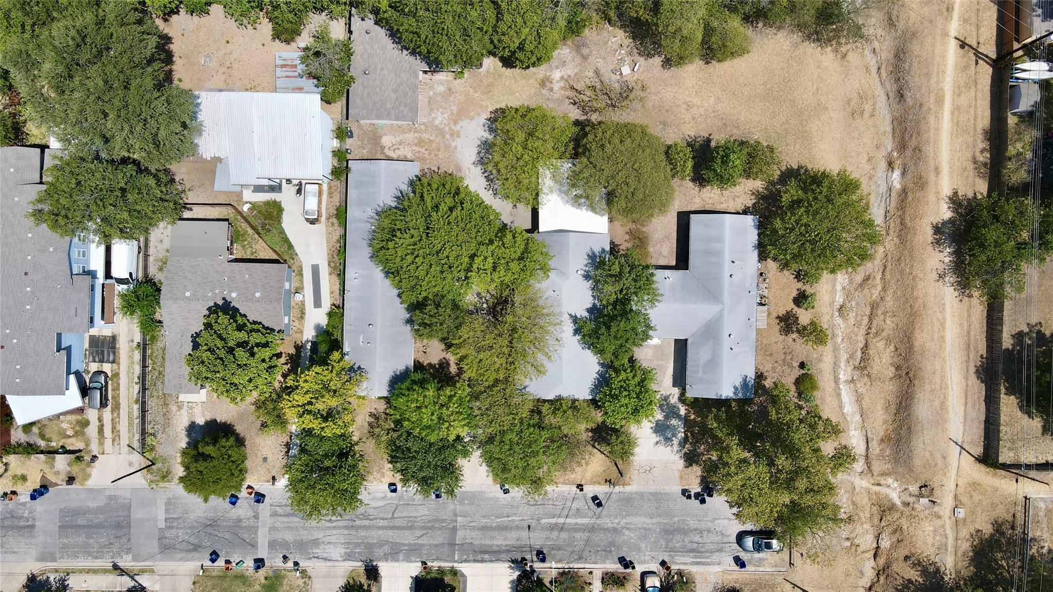 400 Swanee DR, Austin, TX 78752 photo 5