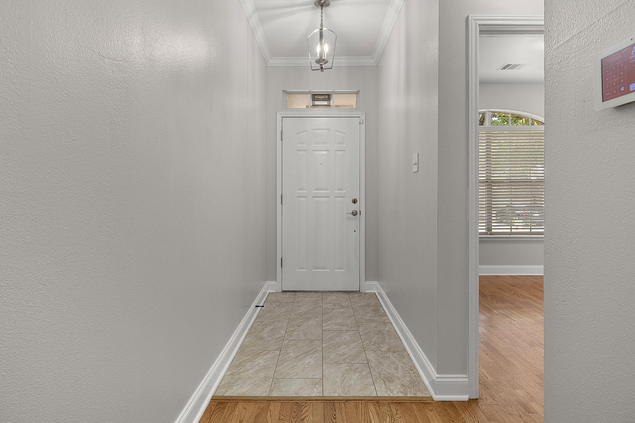 1515 Natural Bridge LN, Pflugerville, TX 78660 photo 2