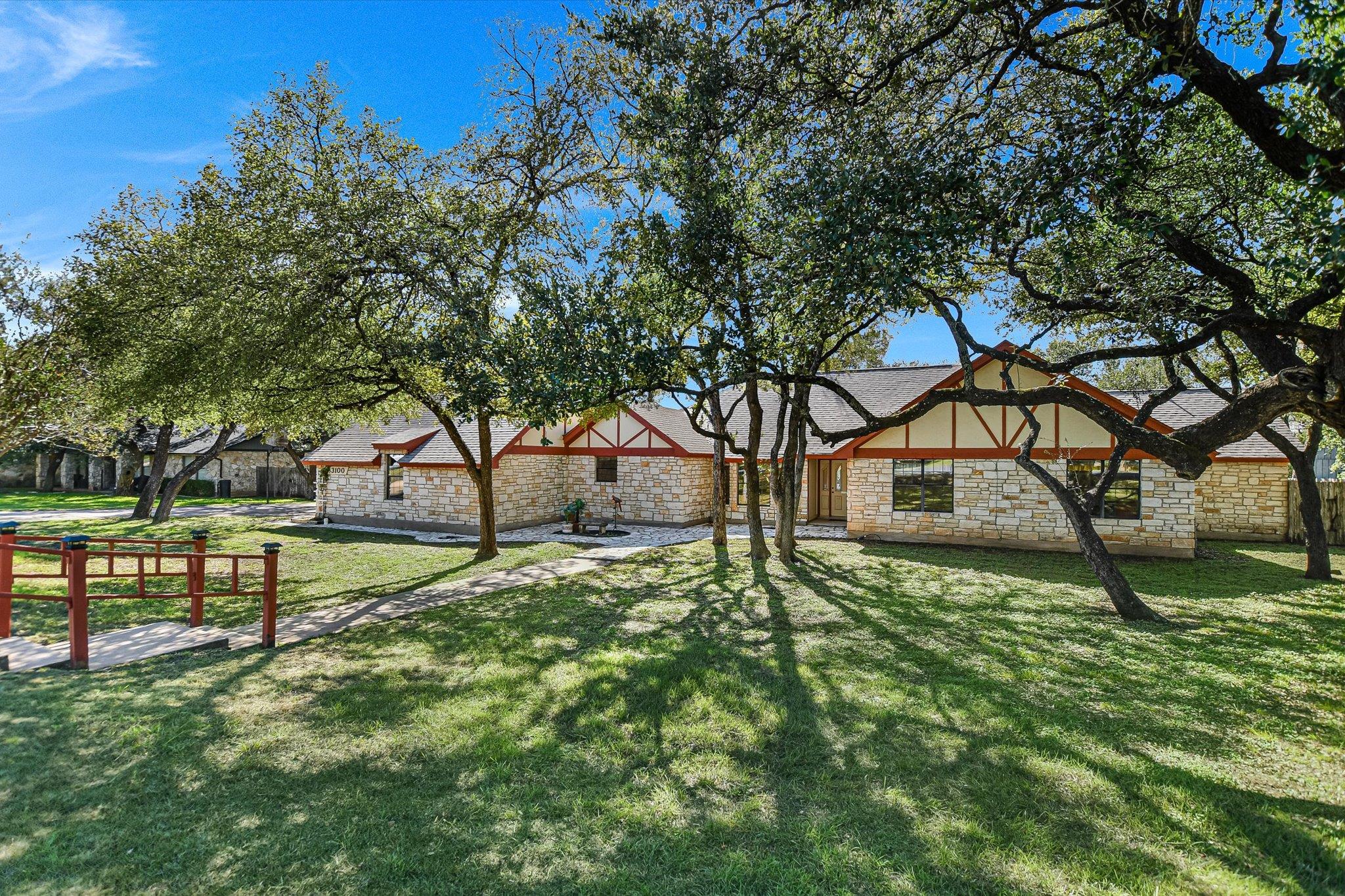 3100 Live Oak ST, Round Rock, TX 78681 photo 2