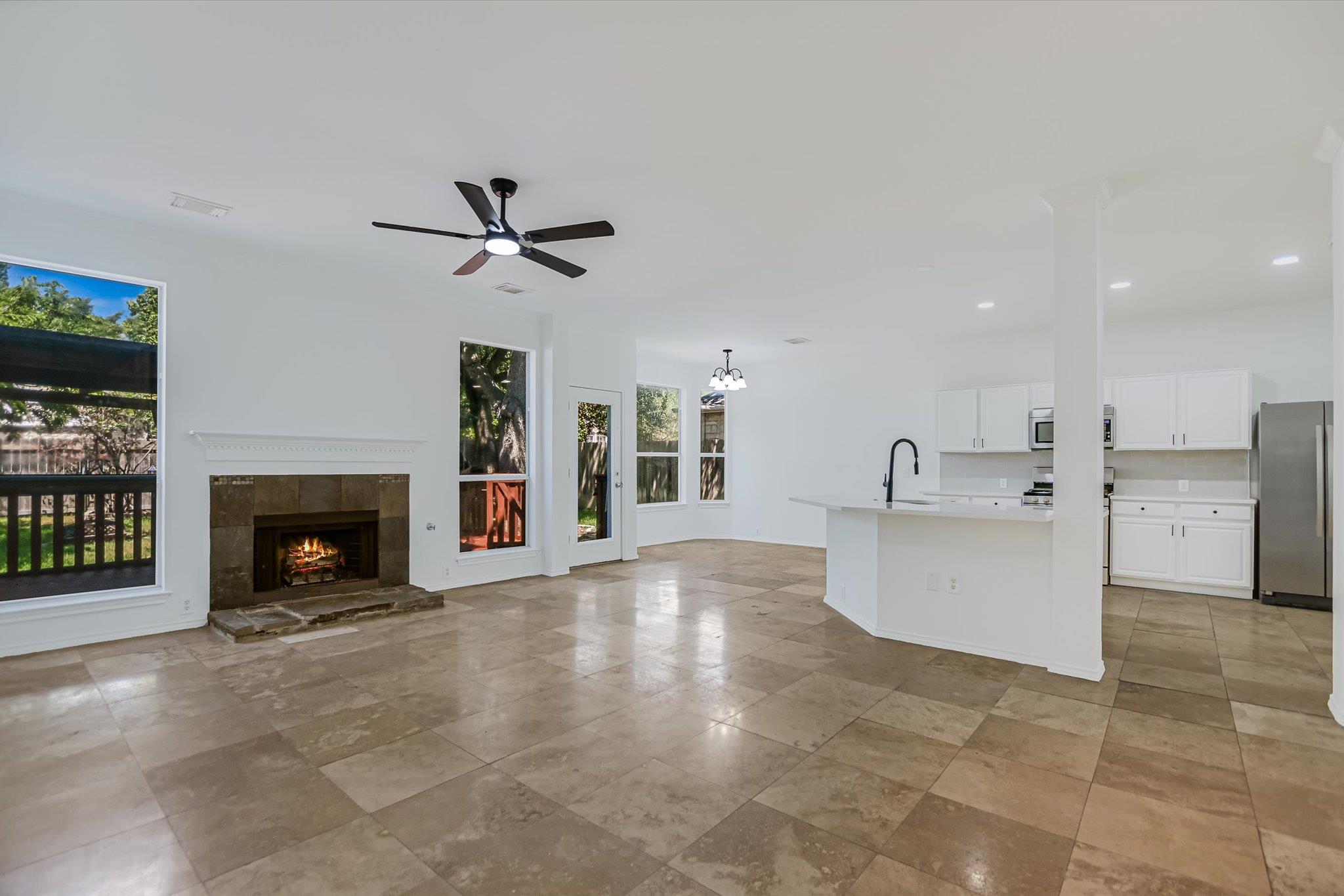 2103 Kimra LN, Cedar Park, TX 78613 photo 2