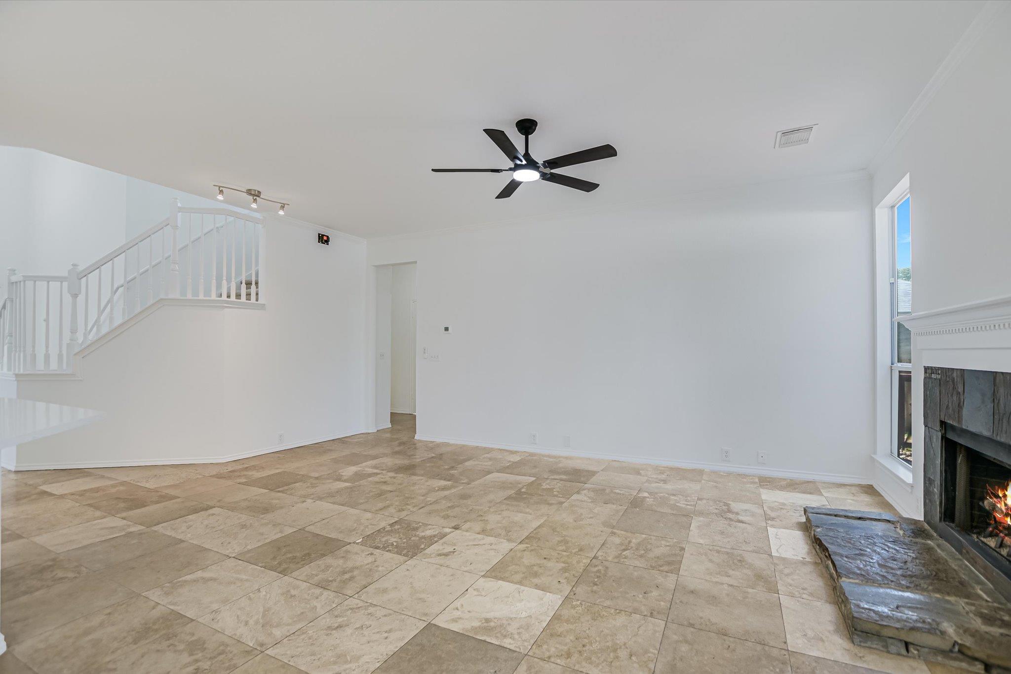 2103 Kimra LN, Cedar Park, TX 78613 photo 4