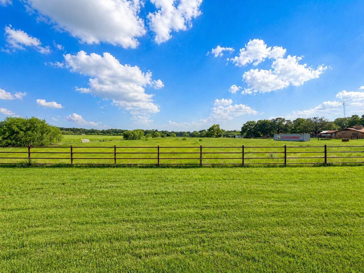 1076 FM 2095, Cameron, TX 76520 photo 2