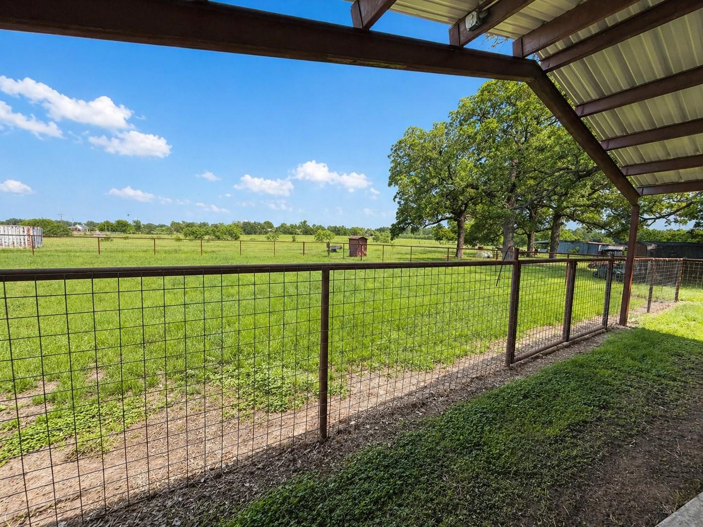 1076 FM 2095, Cameron, TX 76520 photo 4
