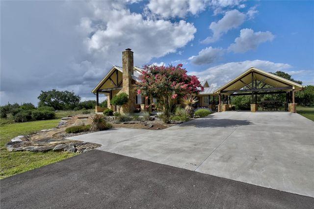 633 Trails End RD, Johnson City, TX 78636 photo 2