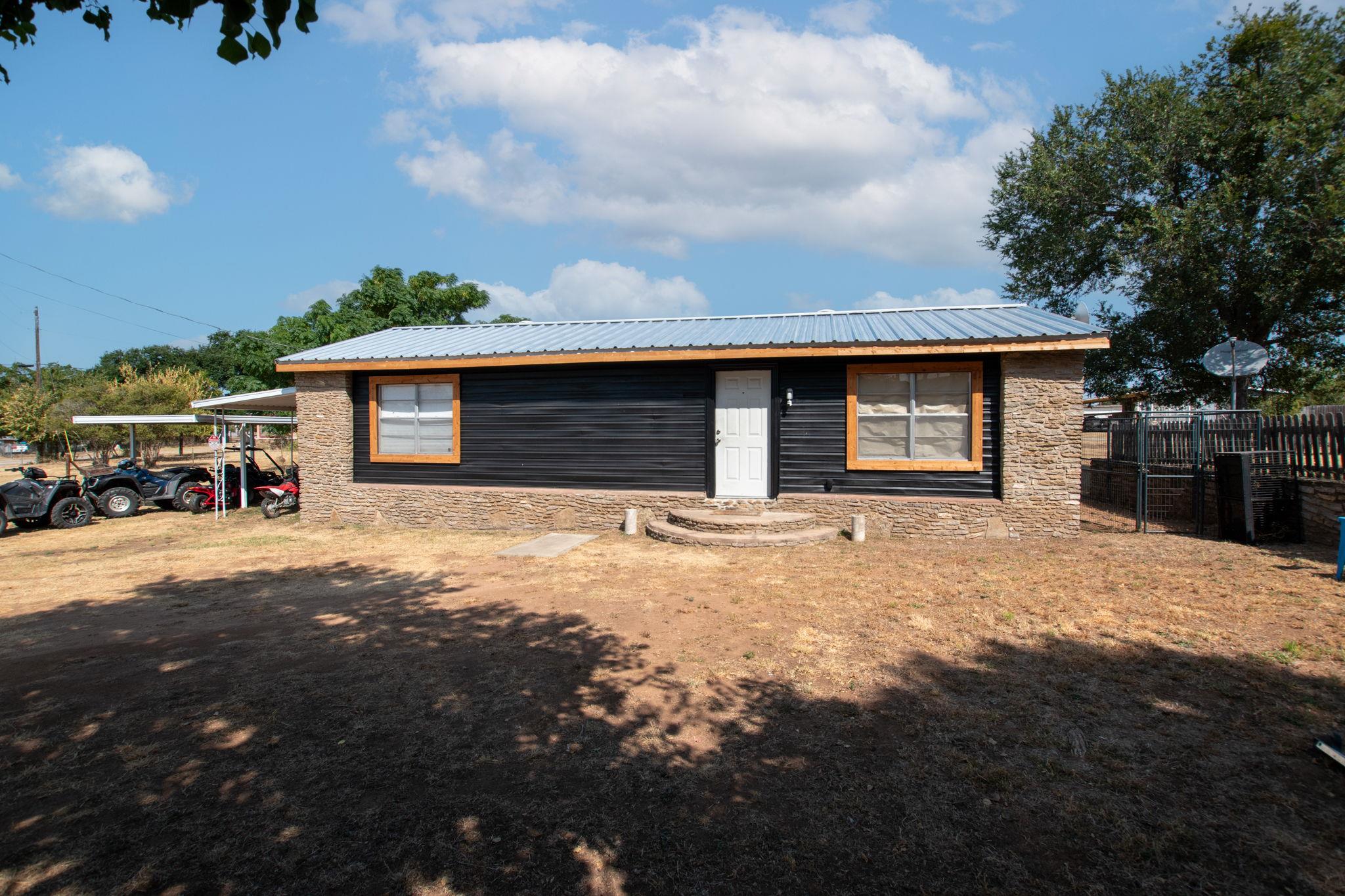 817 Ridgeway, Tow, TX 78672 photo 2