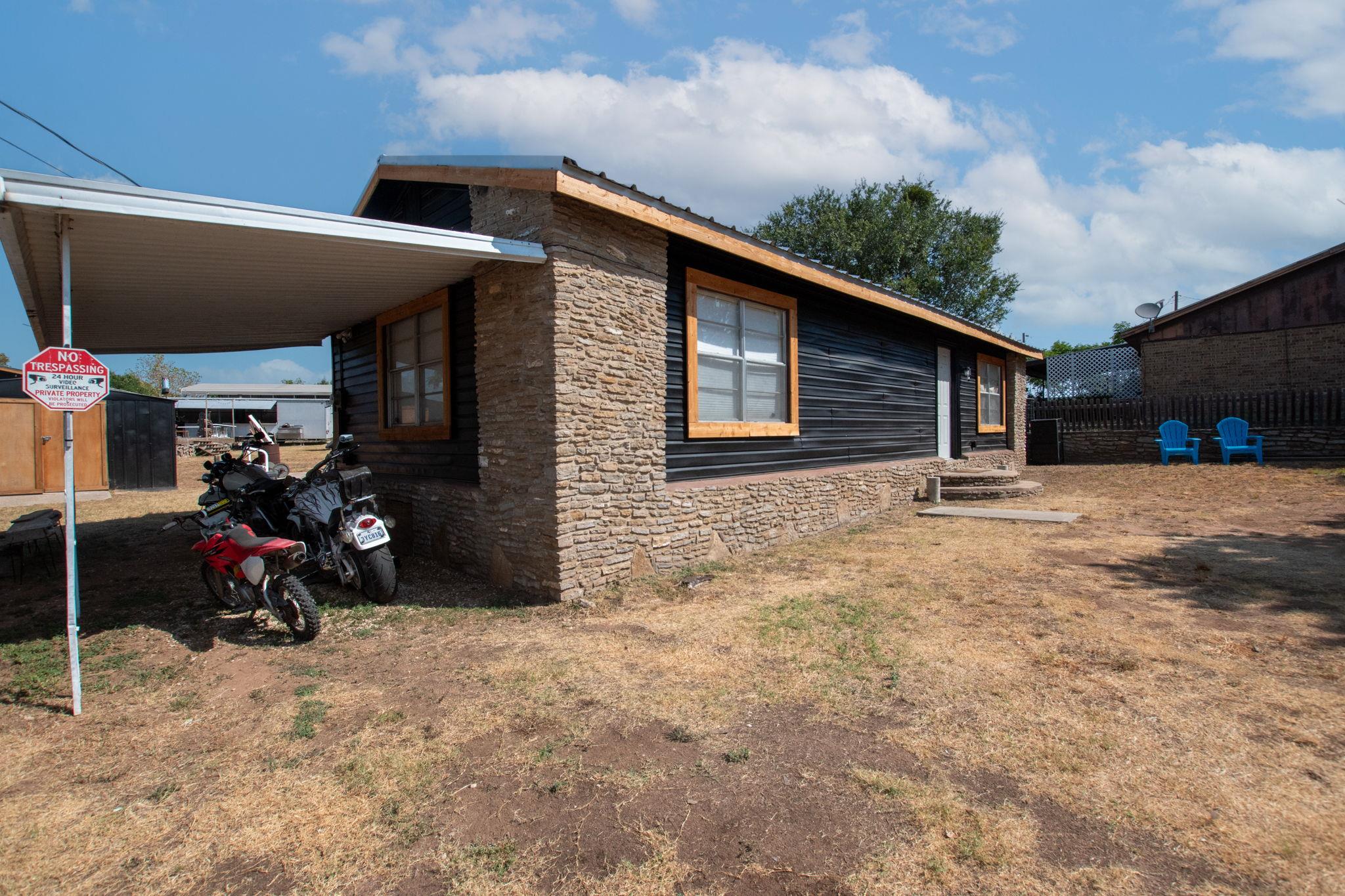 817 Ridgeway, Tow, TX 78672 photo 4