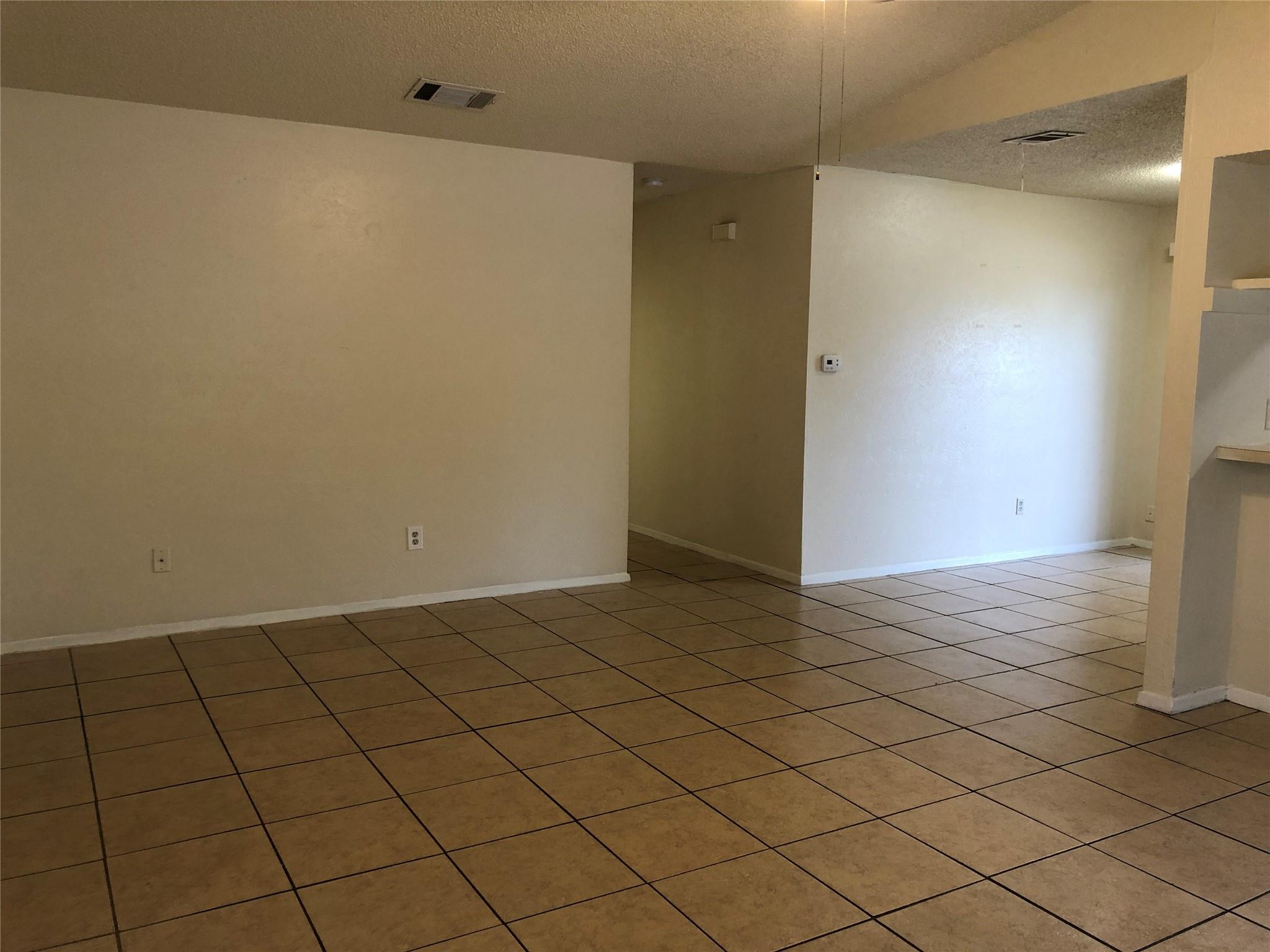 11510 Walnut Ridge DR #B, Austin, TX 78753 photo 3