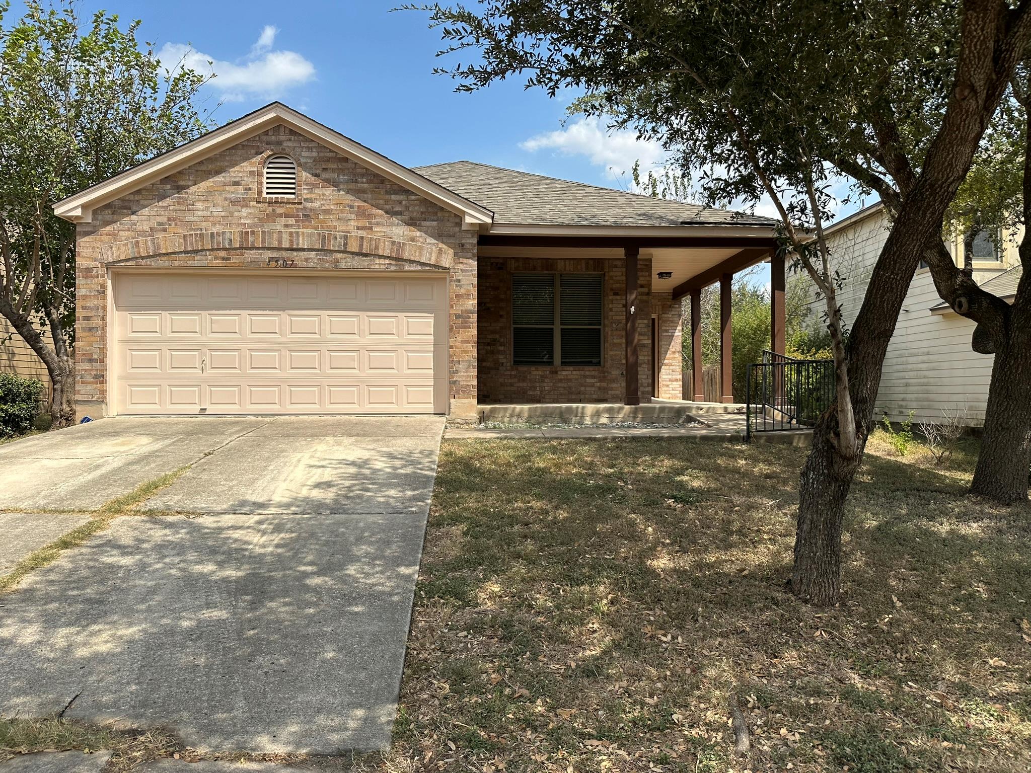 4507 Peach Grove RD, Austin, TX 78744 photo 2