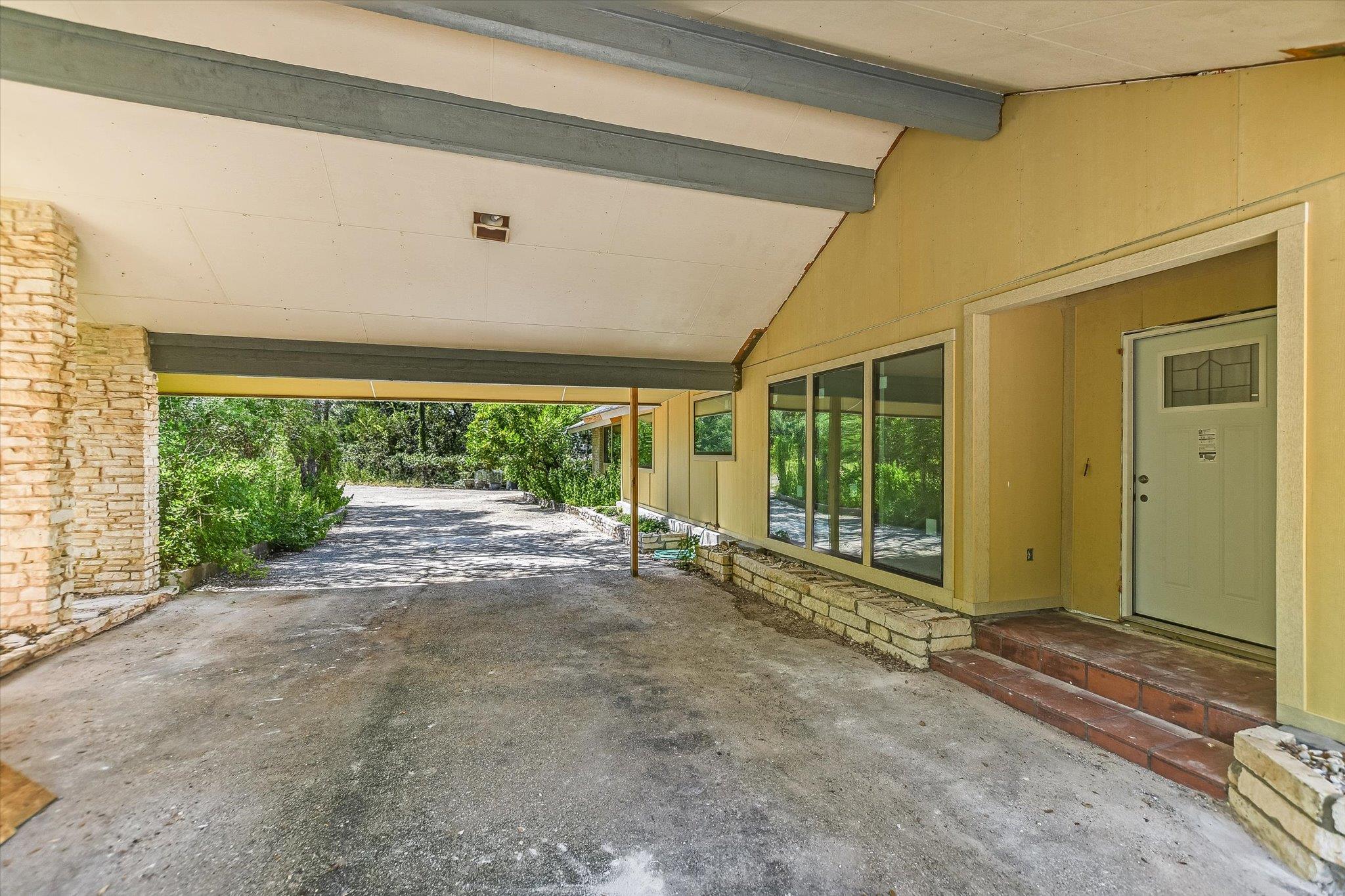 10412 Double Spur LOOP, Austin, TX 78759 photo 5