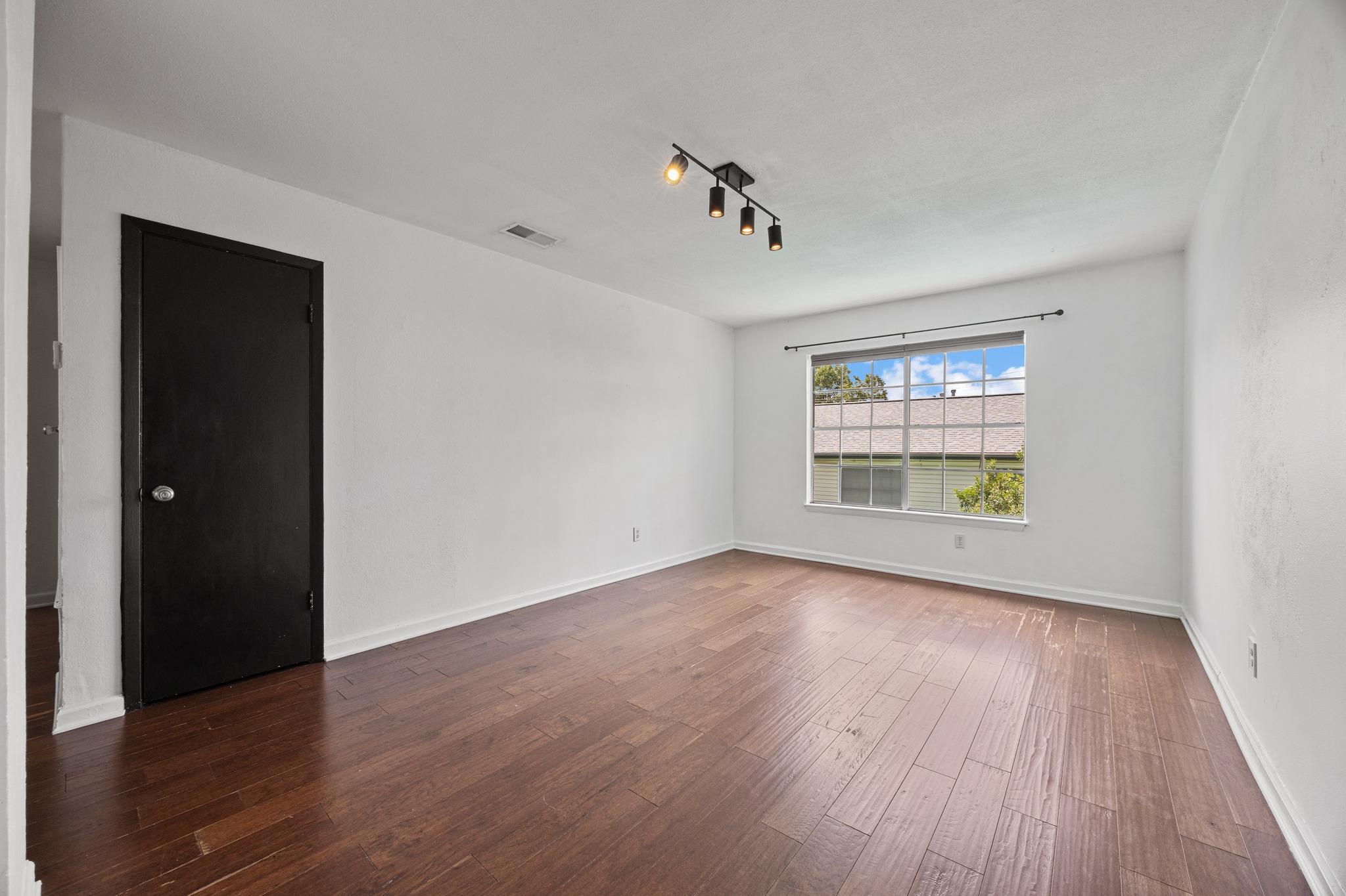 Lexington Square Condo